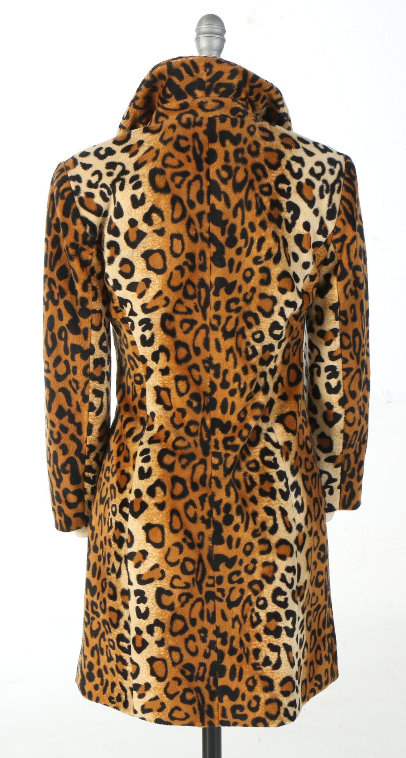 Susan Lucci Leopard Print Faux Fur Coat Signed by Susan Lucci