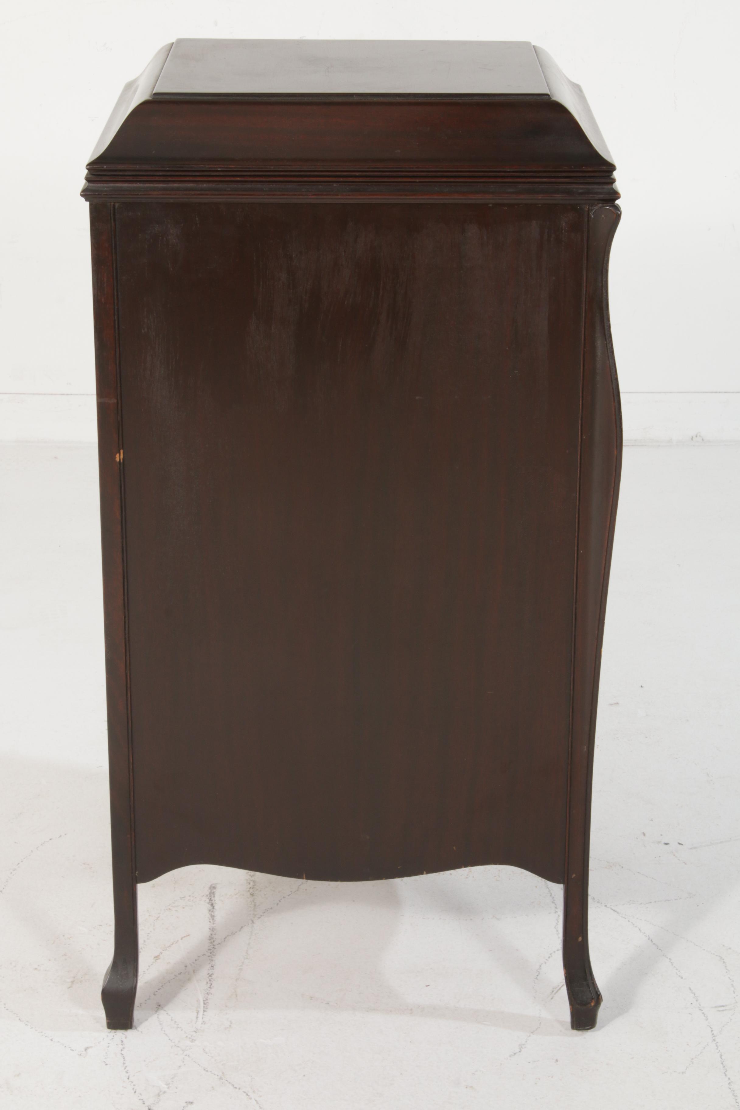 Wurlitzer Victrola "Victor Talking Machine" Mahogany Cased Phonograph, 1920s