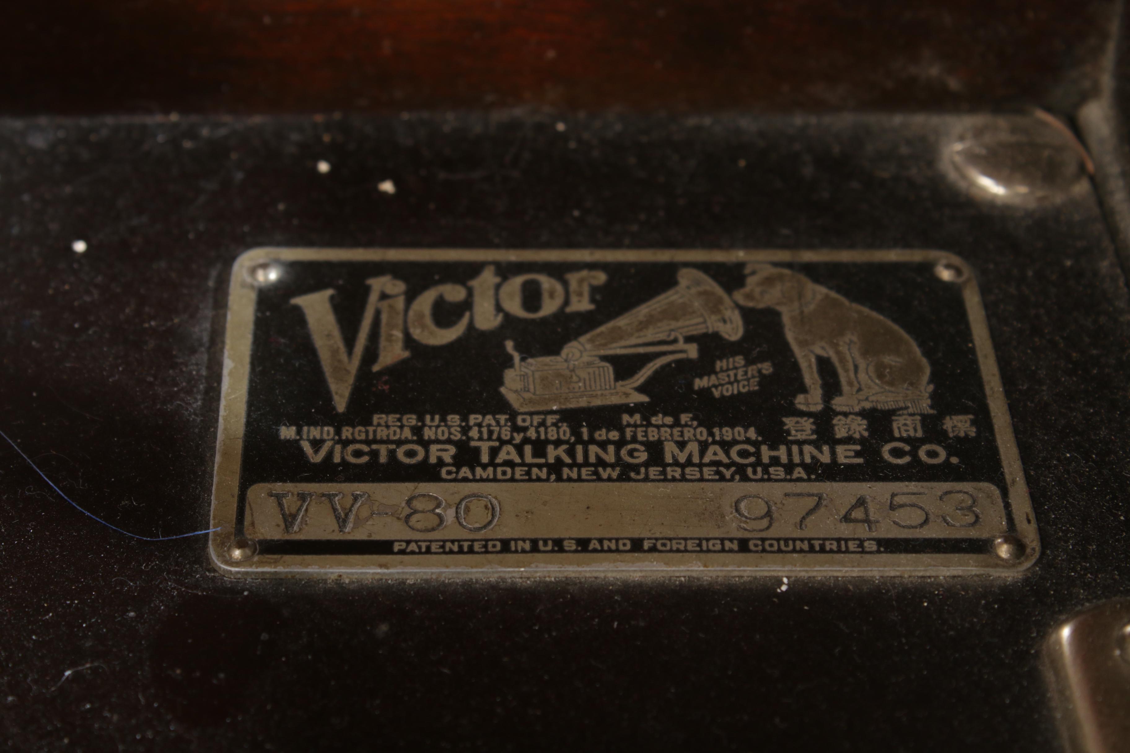 Wurlitzer Victrola "Victor Talking Machine" Mahogany Cased Phonograph, 1920s