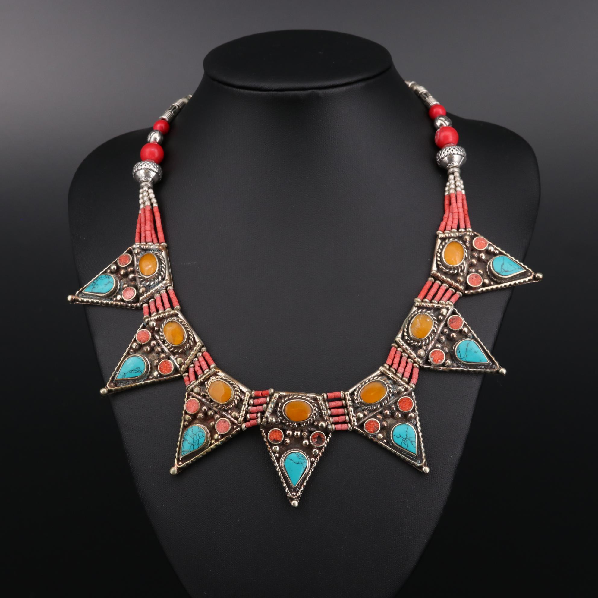 Collar Necklace with Imitation Gemstones, Chipped Coral in Resin and Jasper