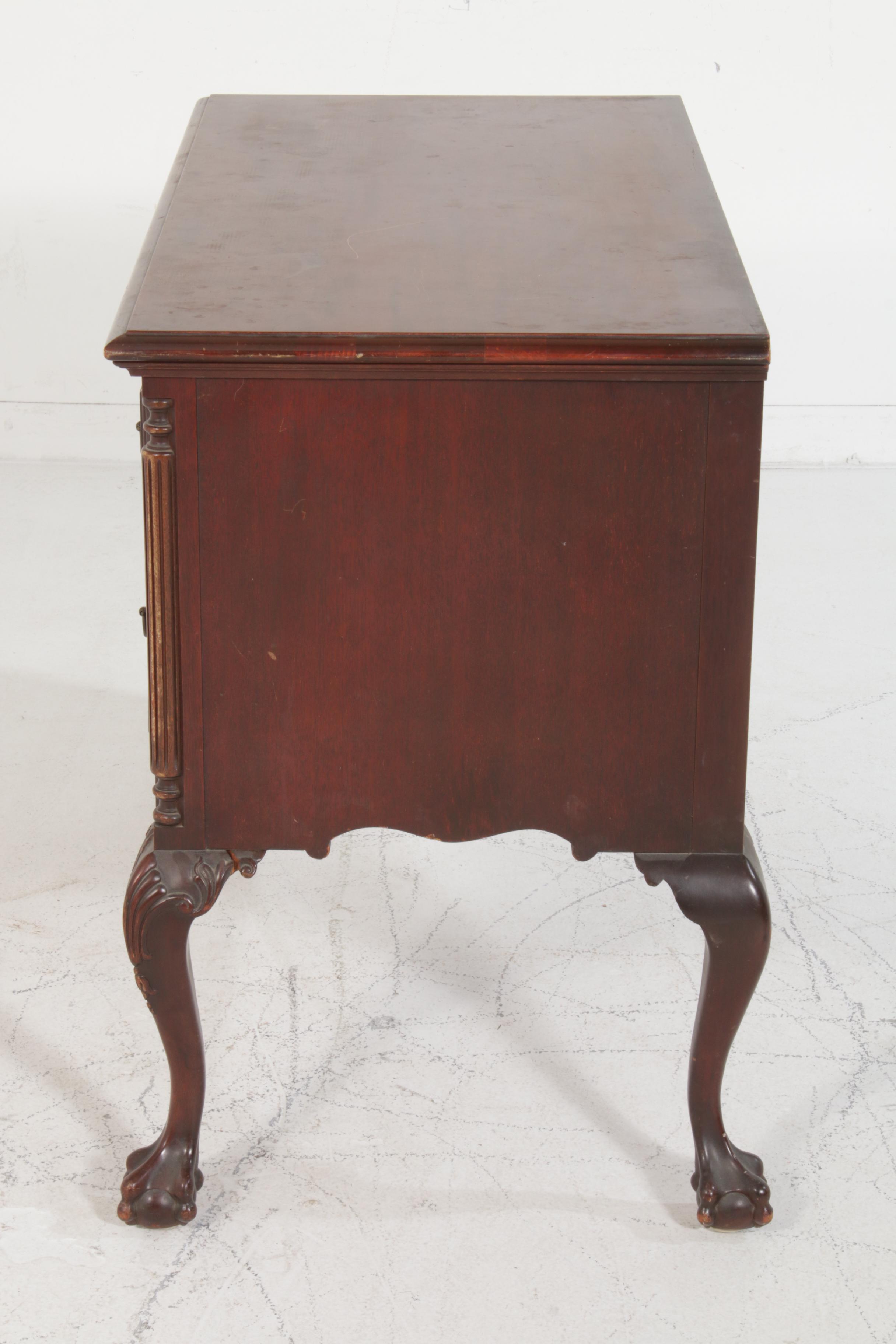 Caswell-Runyan Chippendale Style Cedar Hope Chest, Mid-20th Century