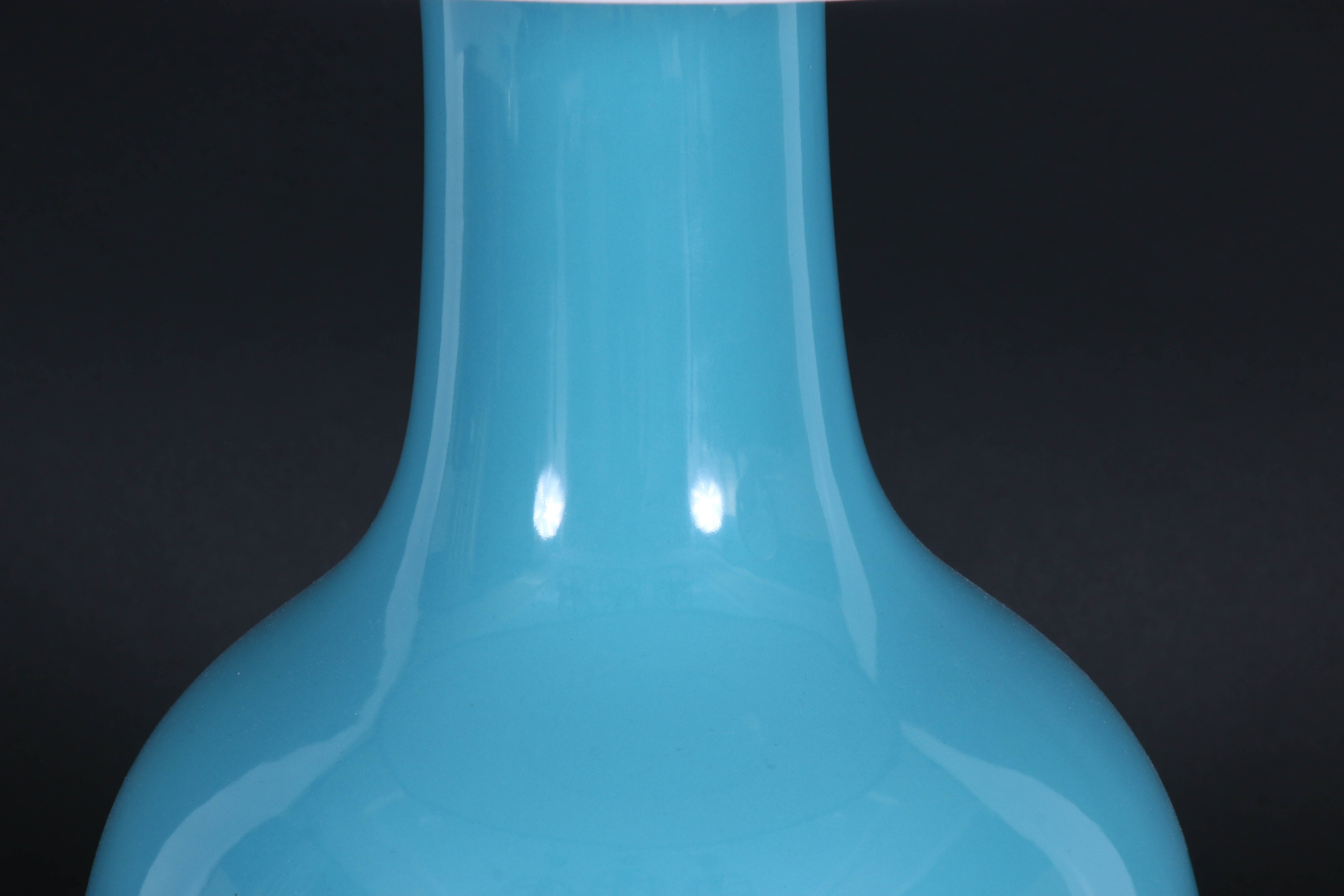 Modern Ceramic Table Lamp and Giclée Prints of Sliced Agates