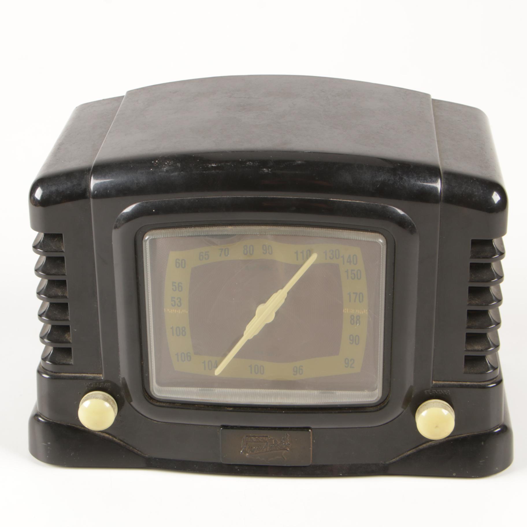 Doral "Across America" AM/FM Tuner Radio with Cassette Player