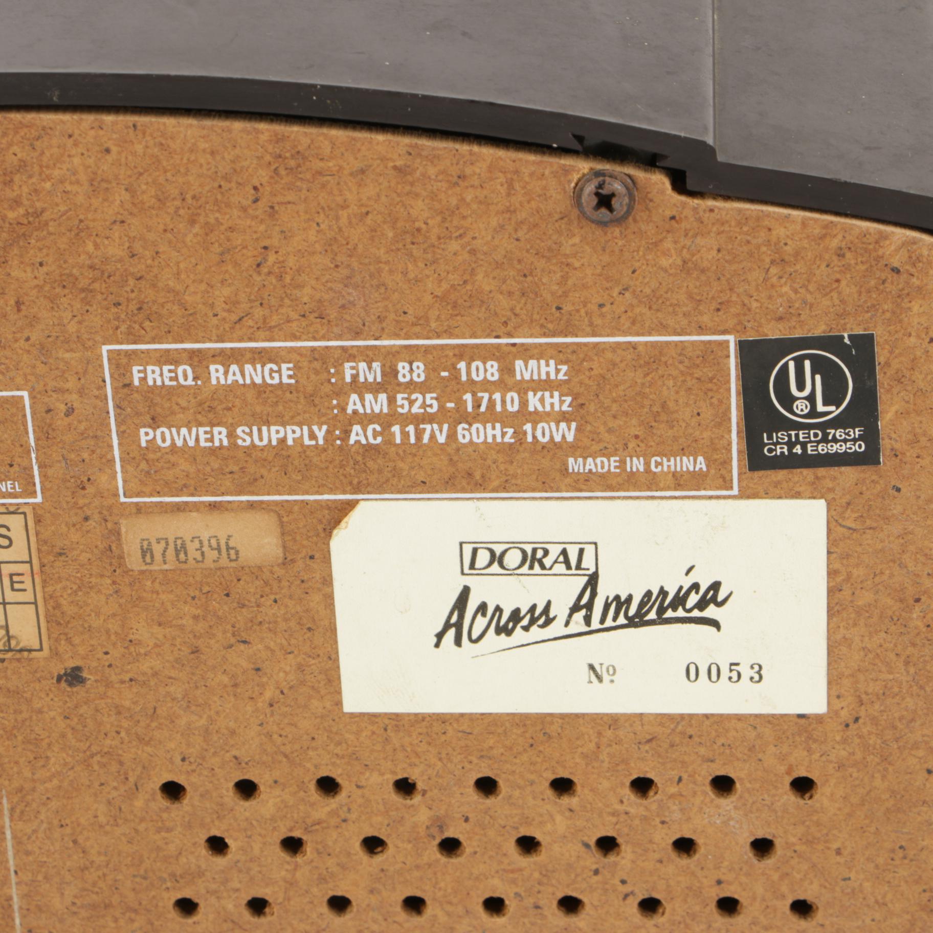 Doral "Across America" AM/FM Tuner Radio with Cassette Player