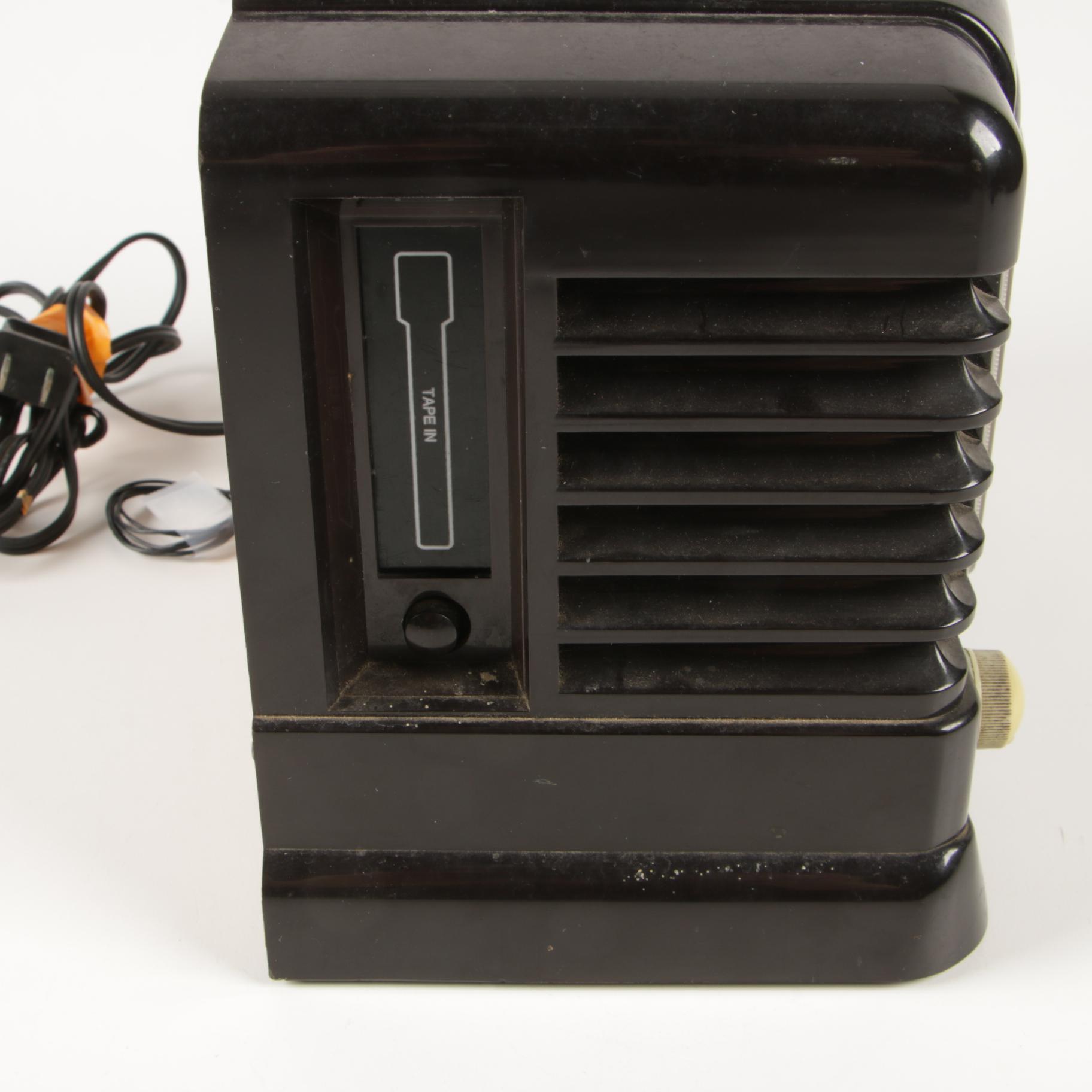 Doral "Across America" AM/FM Tuner Radio with Cassette Player