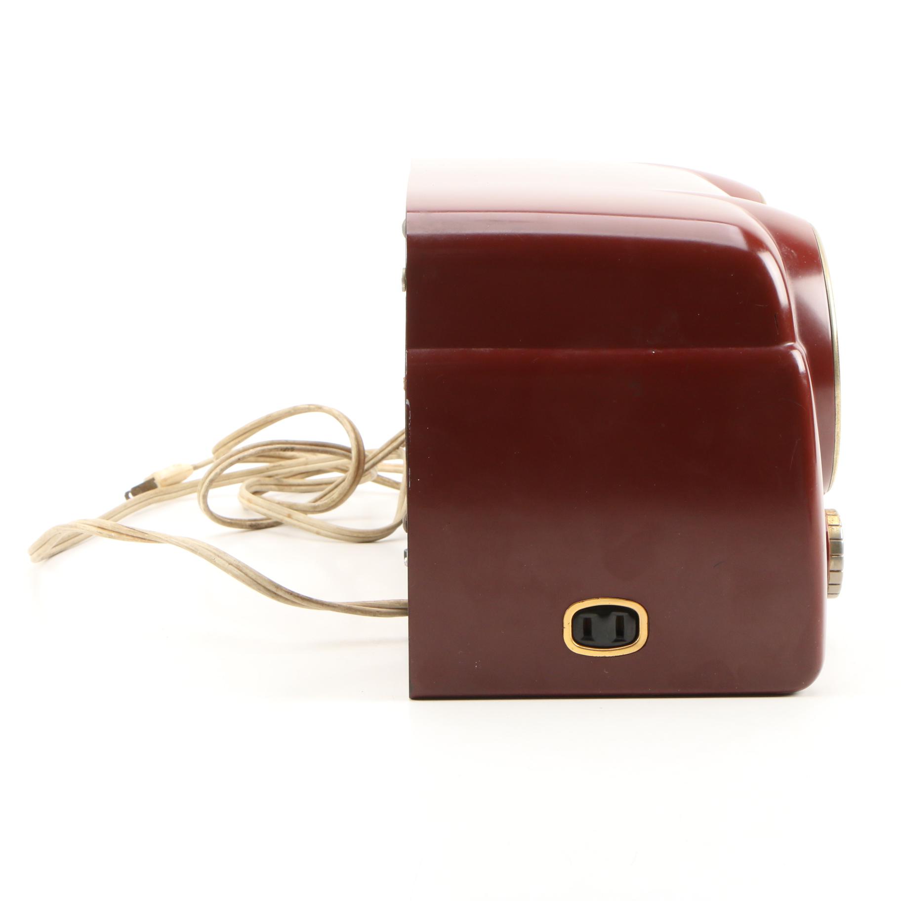 Mid Century Modern Crosley Clock Radio, 1950s