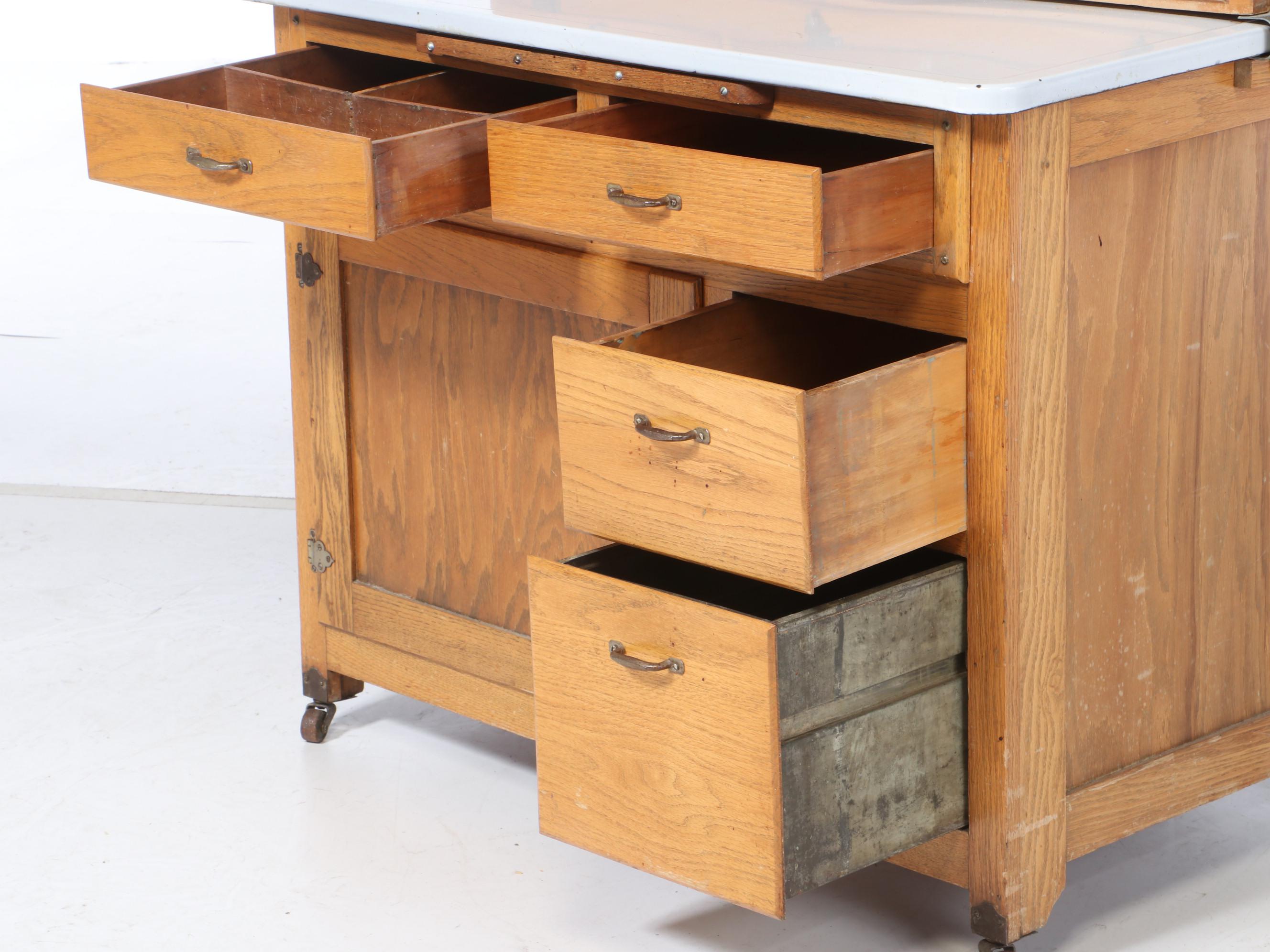 Boone Kitchen Cabinet Company Oak Hoosier-Style Cabinet, circa 1930