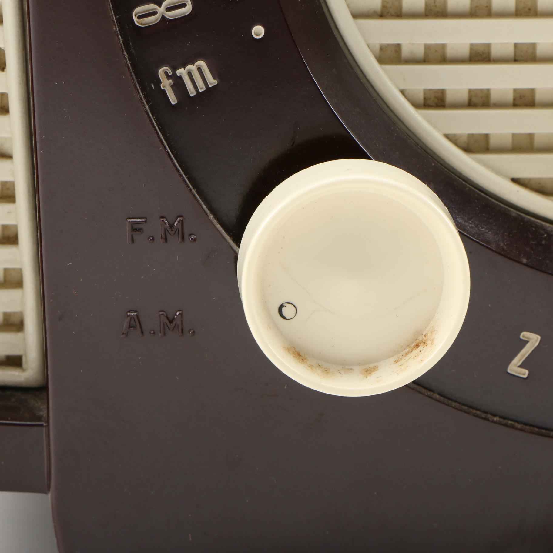 Mid Century Modern Am-FM Zenith Model Radio