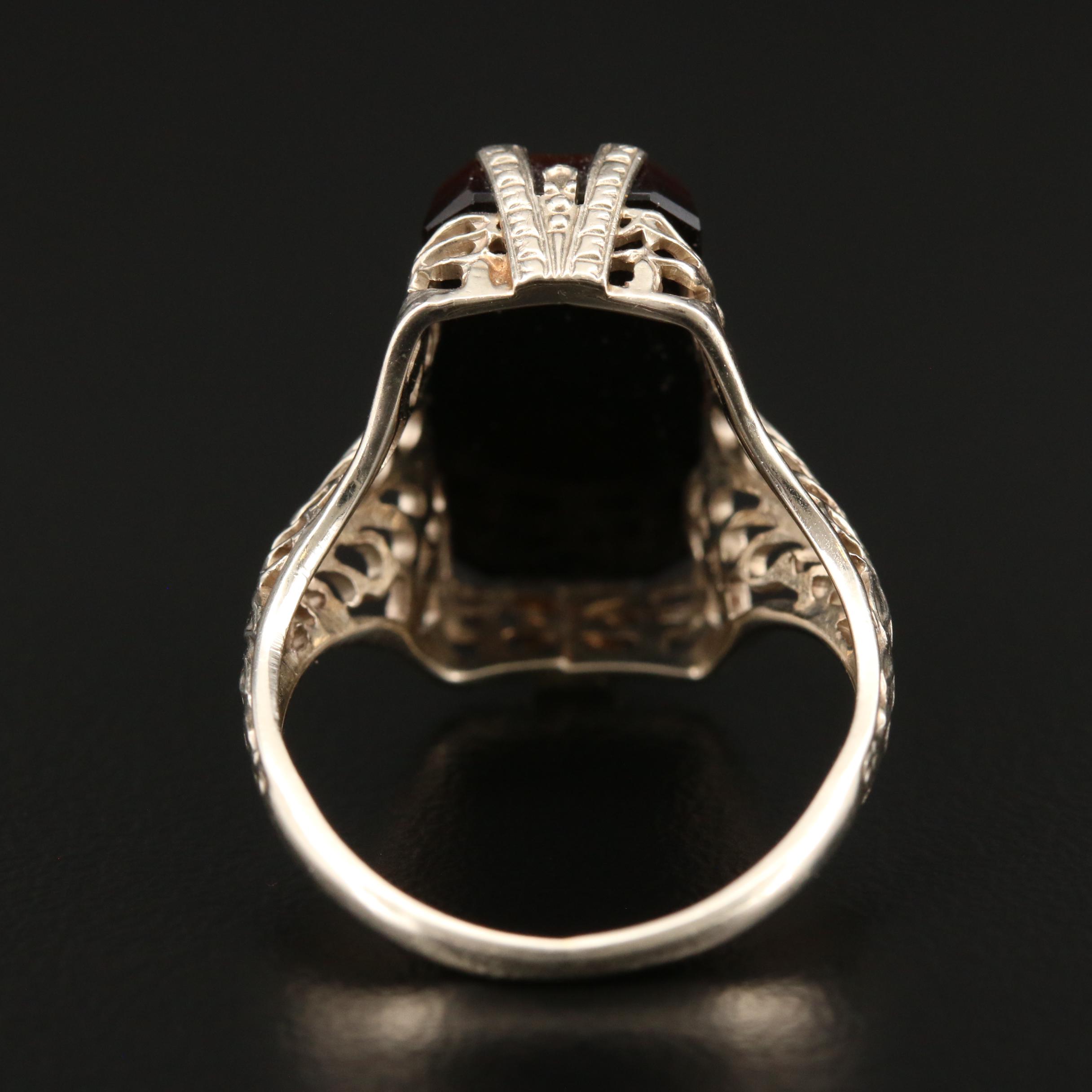 Vintage 14K White Gold Filigree Cameo Ring