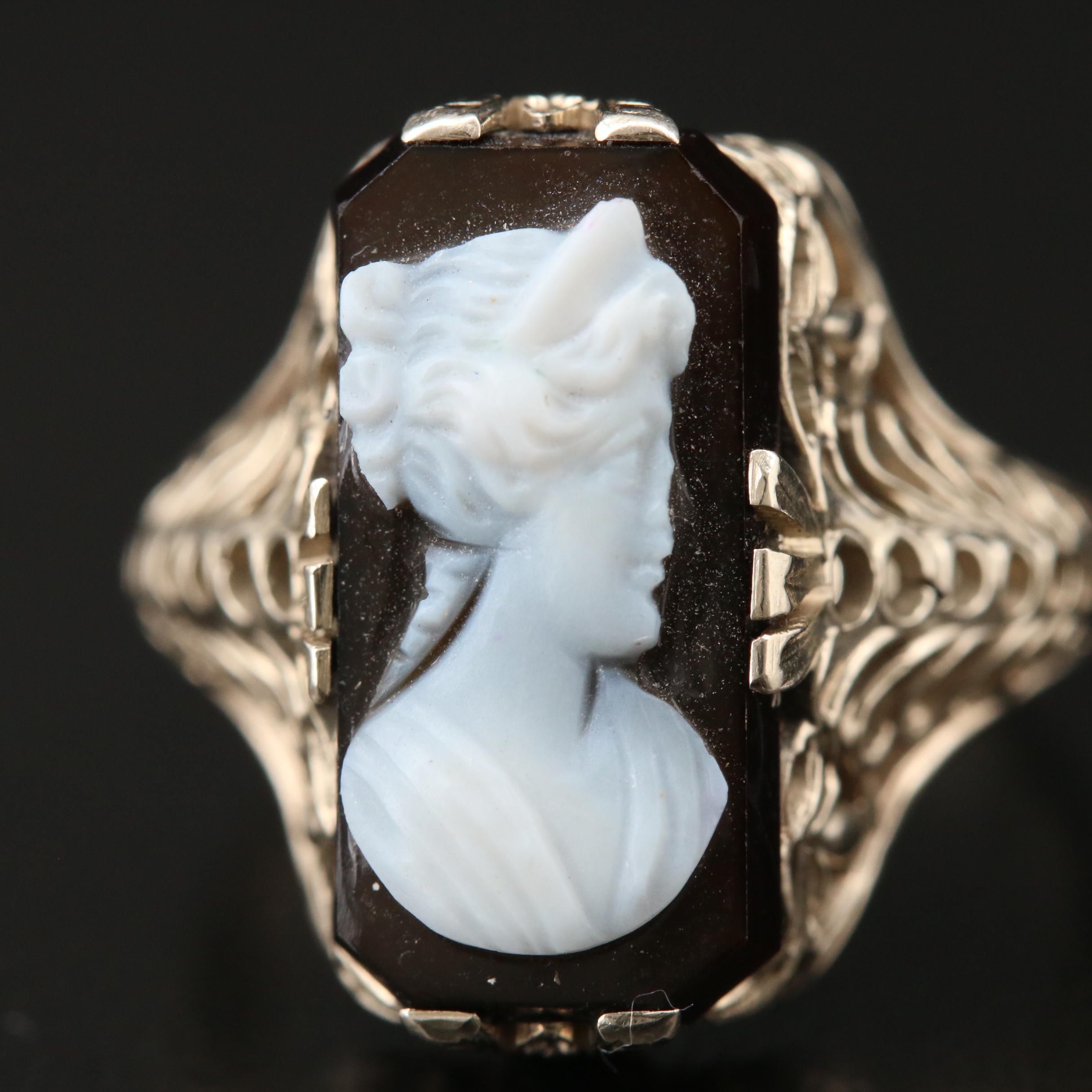 Vintage 14K White Gold Filigree Cameo Ring