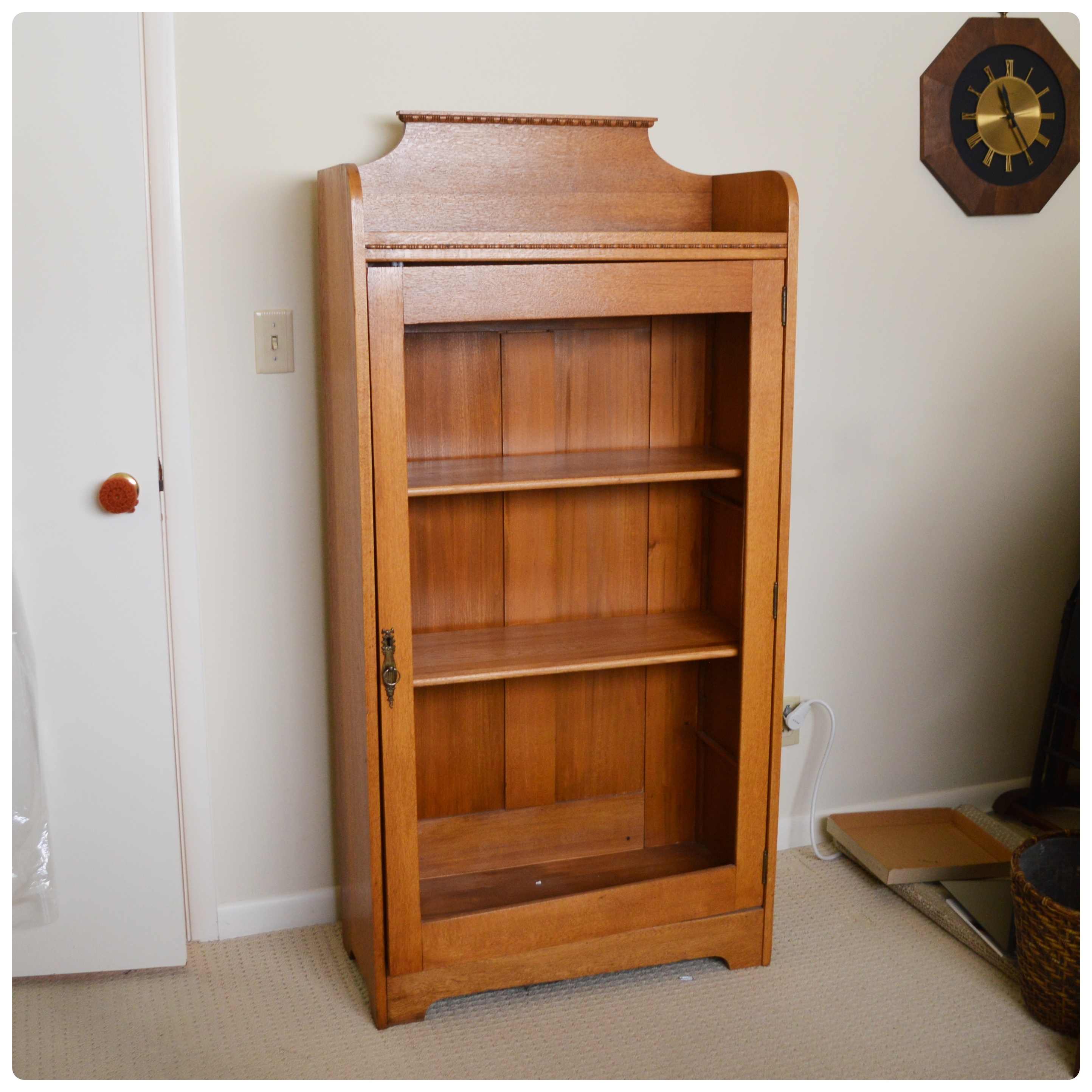 Oak Single Door Cupboard, Early 20th Century