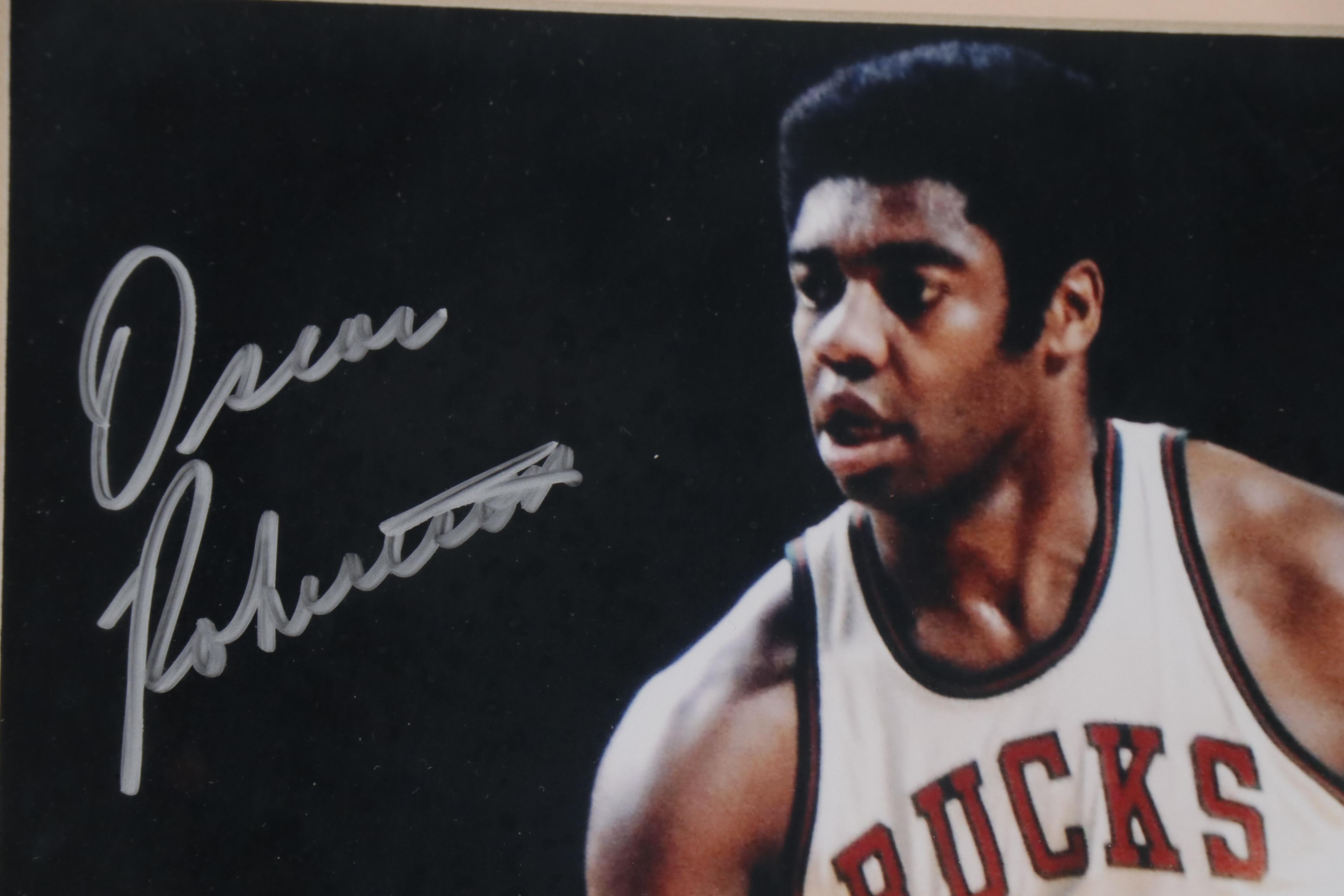 Oscar Robertson Signed Photo Print, Framed  COA