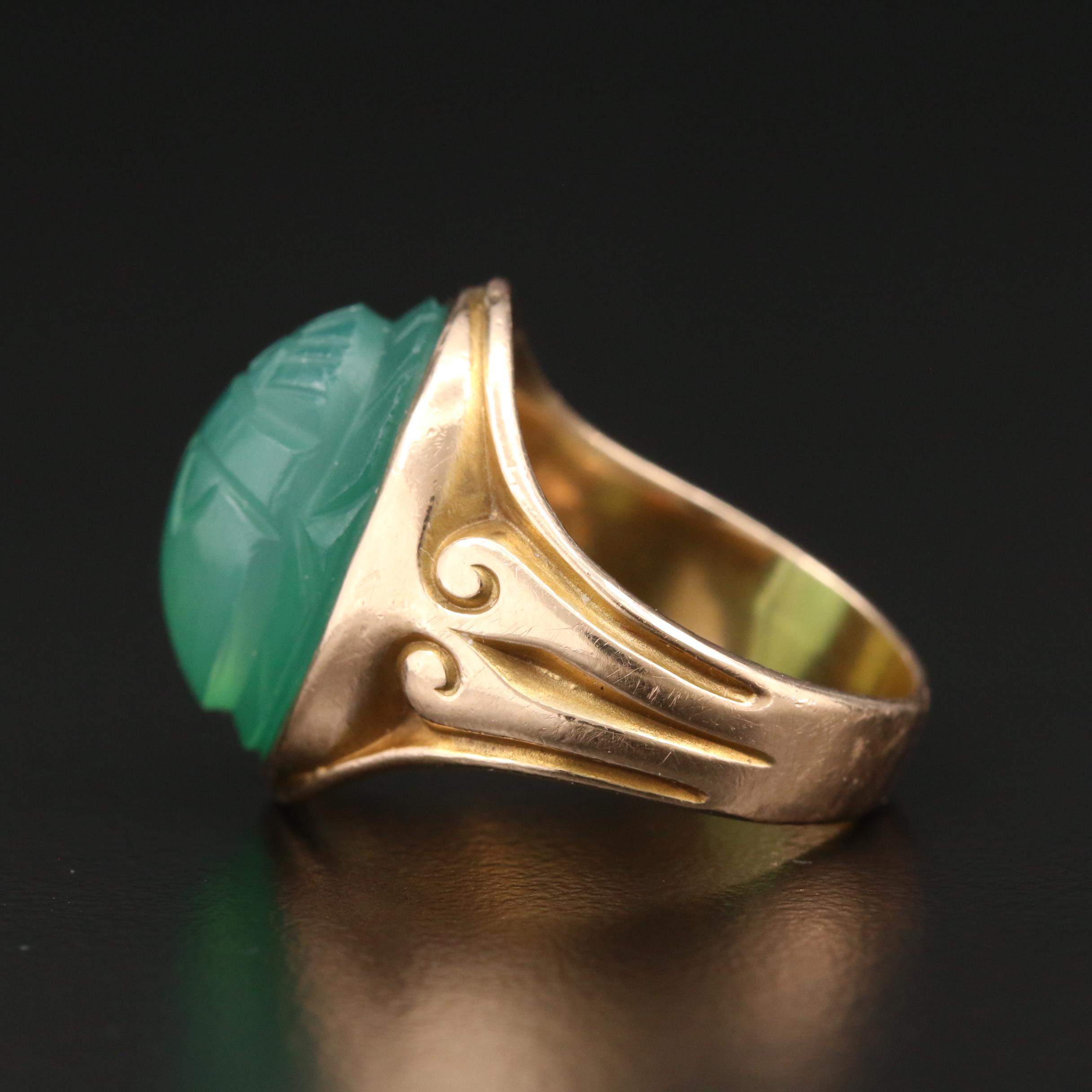 Vintage 14K Yellow Gold Chalcedony Scarab Ring