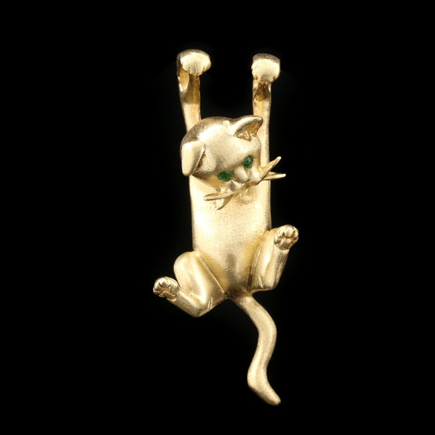 18K Yellow Gold Dangling Kitten Pendant with Emerald Eyes