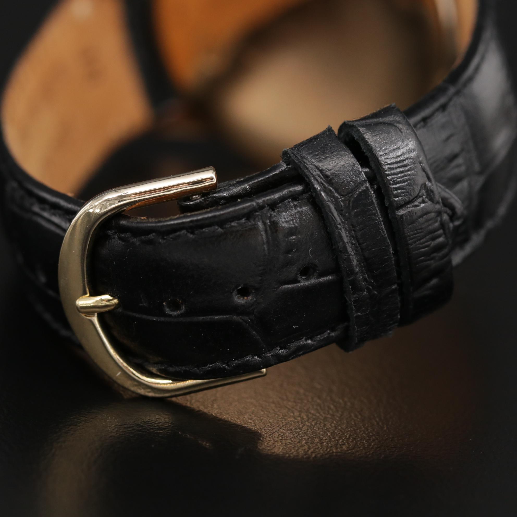 Vintage Breitling 18K Yellow Gold Watch