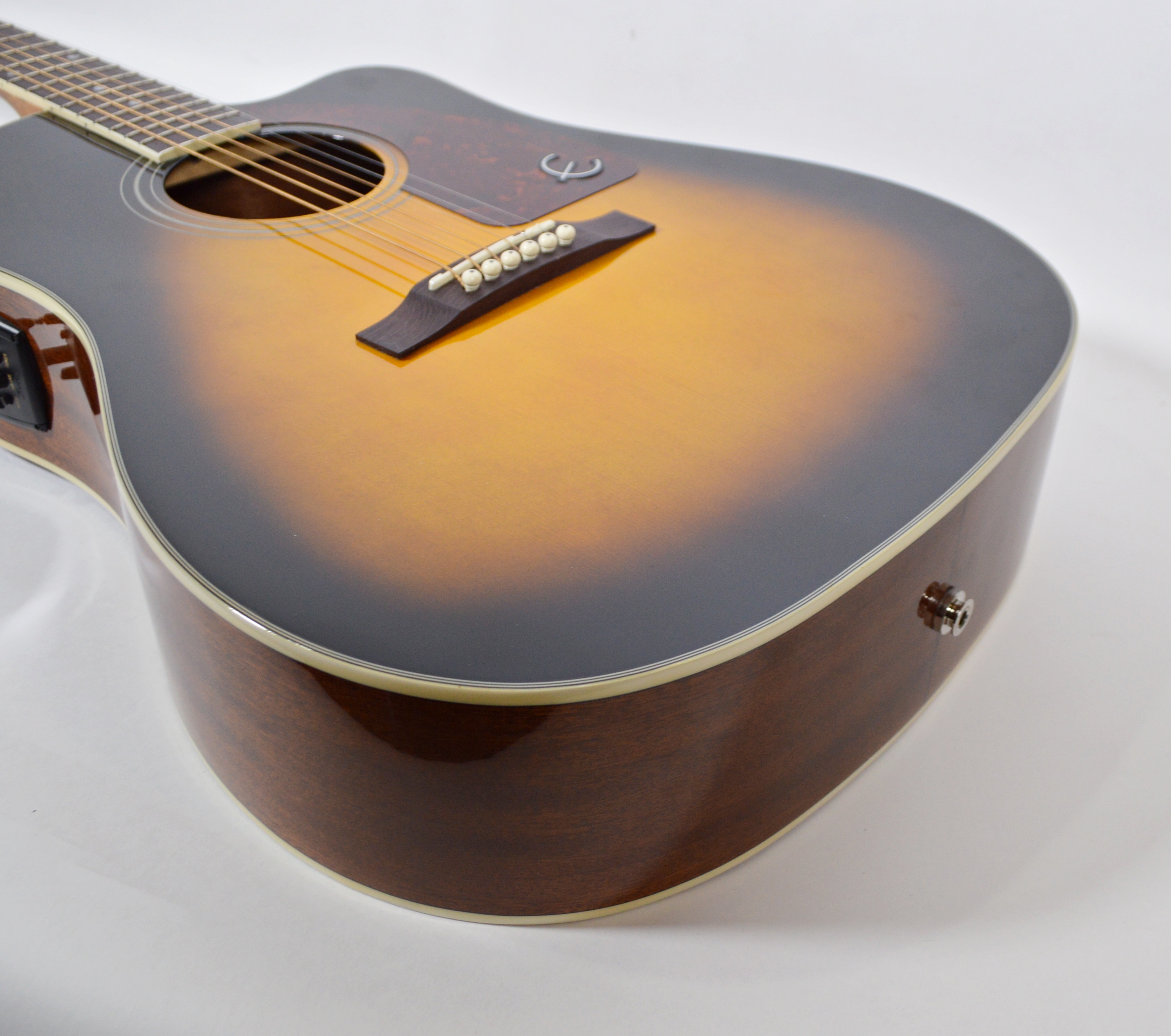 Epiphone AJ-210CE Outfit Acoustic-Electric Guitar and Hard Carrying Case