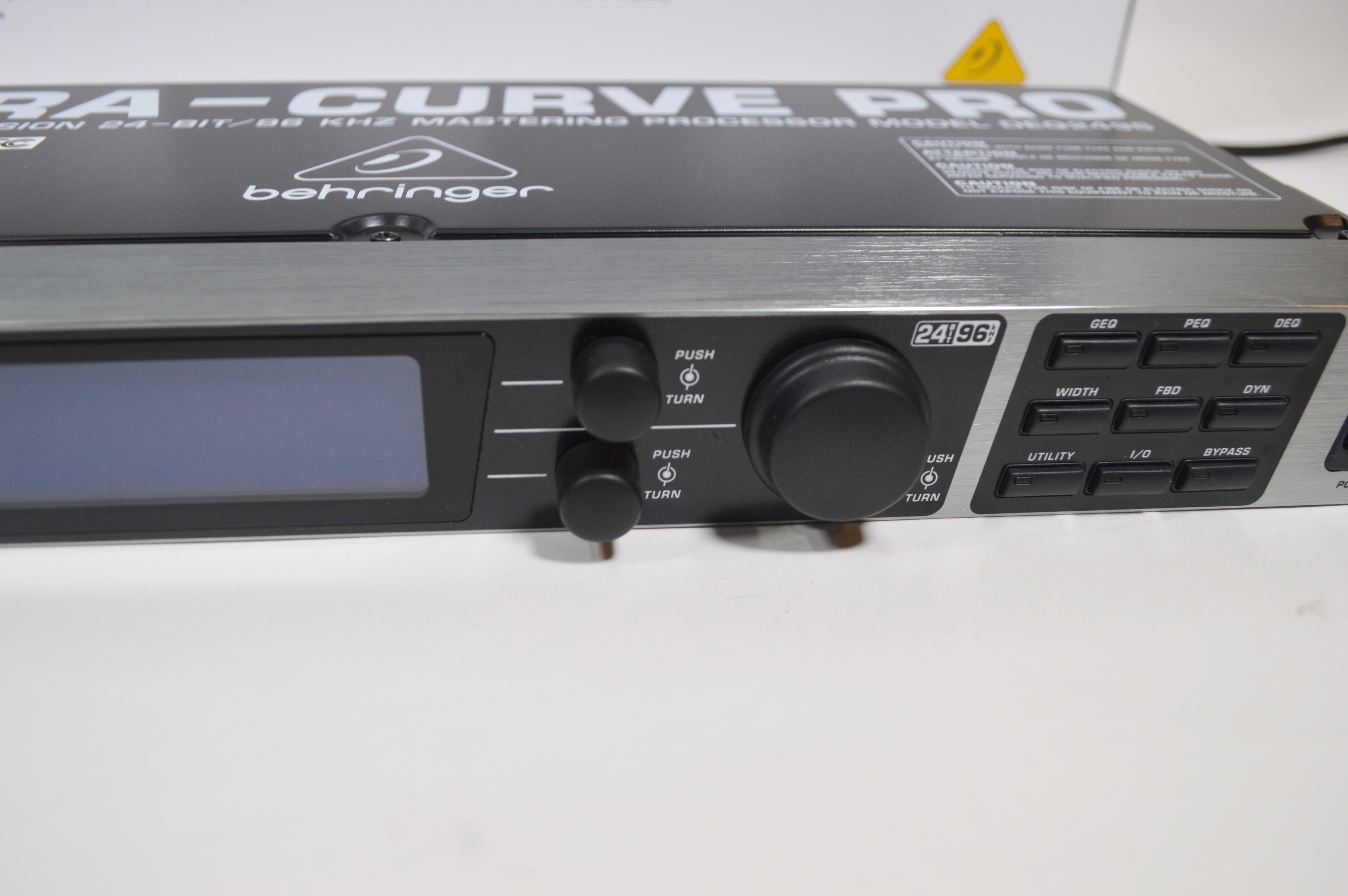 Behringer Ultracurve Pro DEQ2496 Equalizer and Mastering Processor
