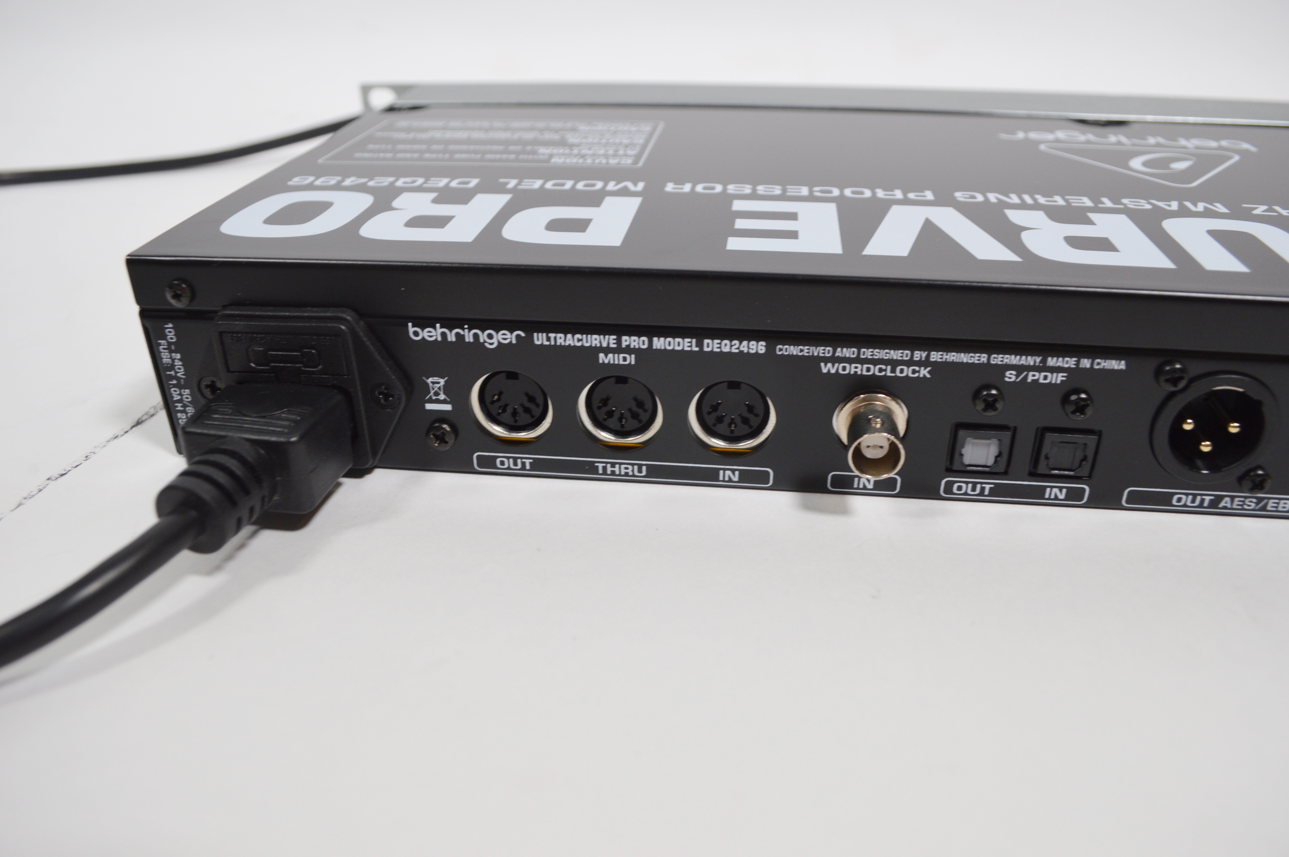 Behringer Ultracurve Pro DEQ2496 Equalizer and Mastering Processor