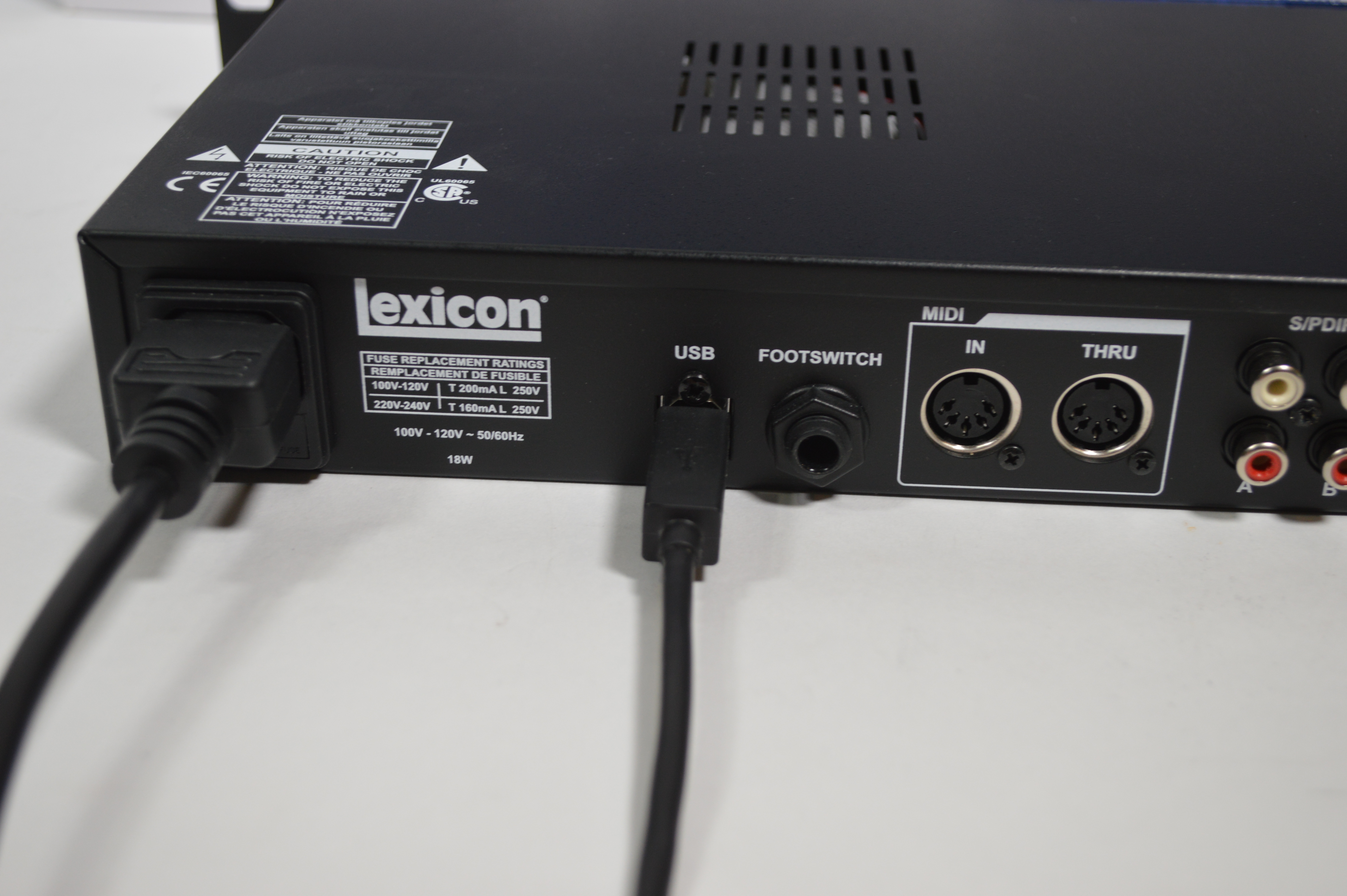 Lexicon MX400 Dual Stereo Surround Reverb Effects Processor with USB Plug-In