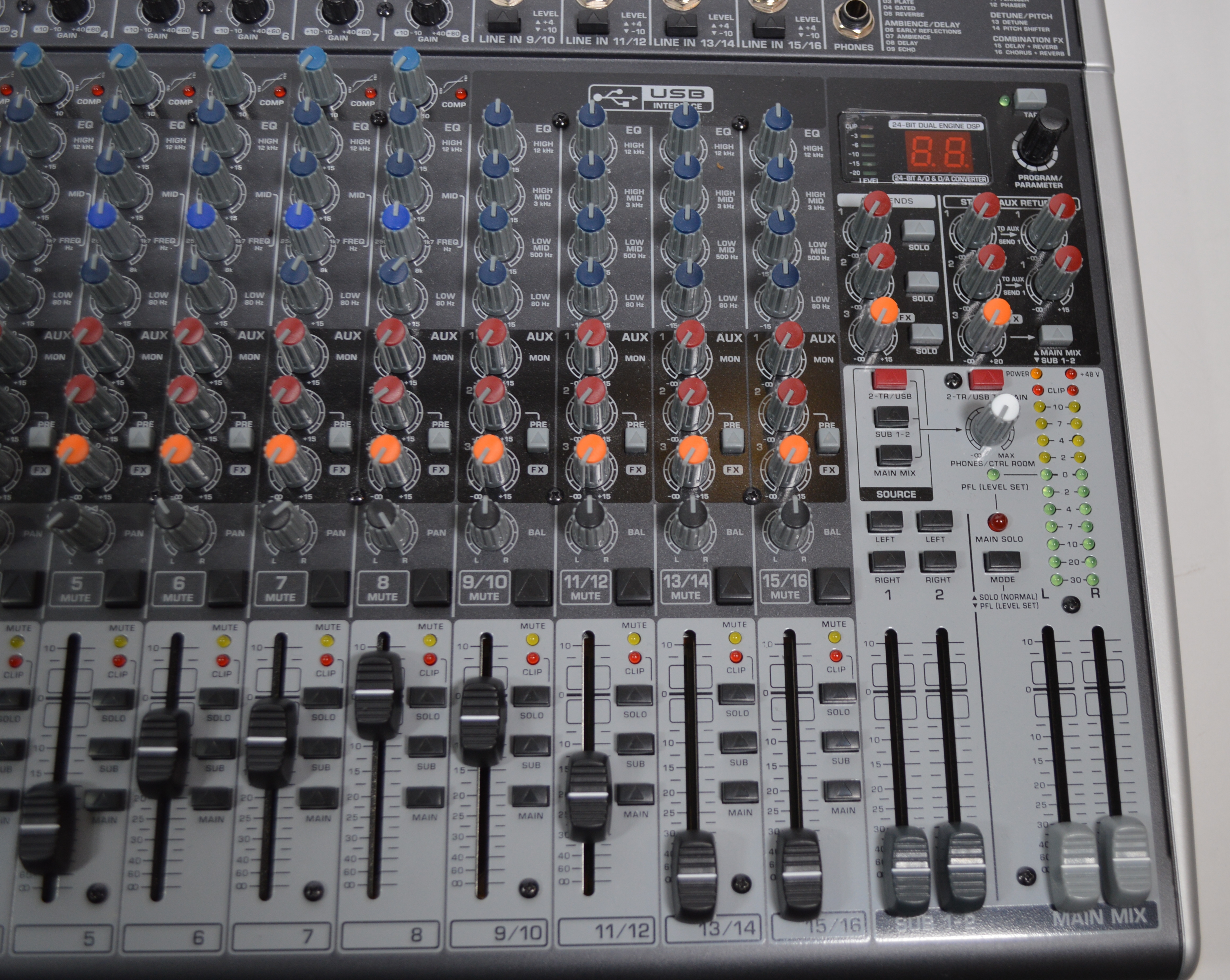 Behringer Xenyx Sound Mixer with USB and Effects