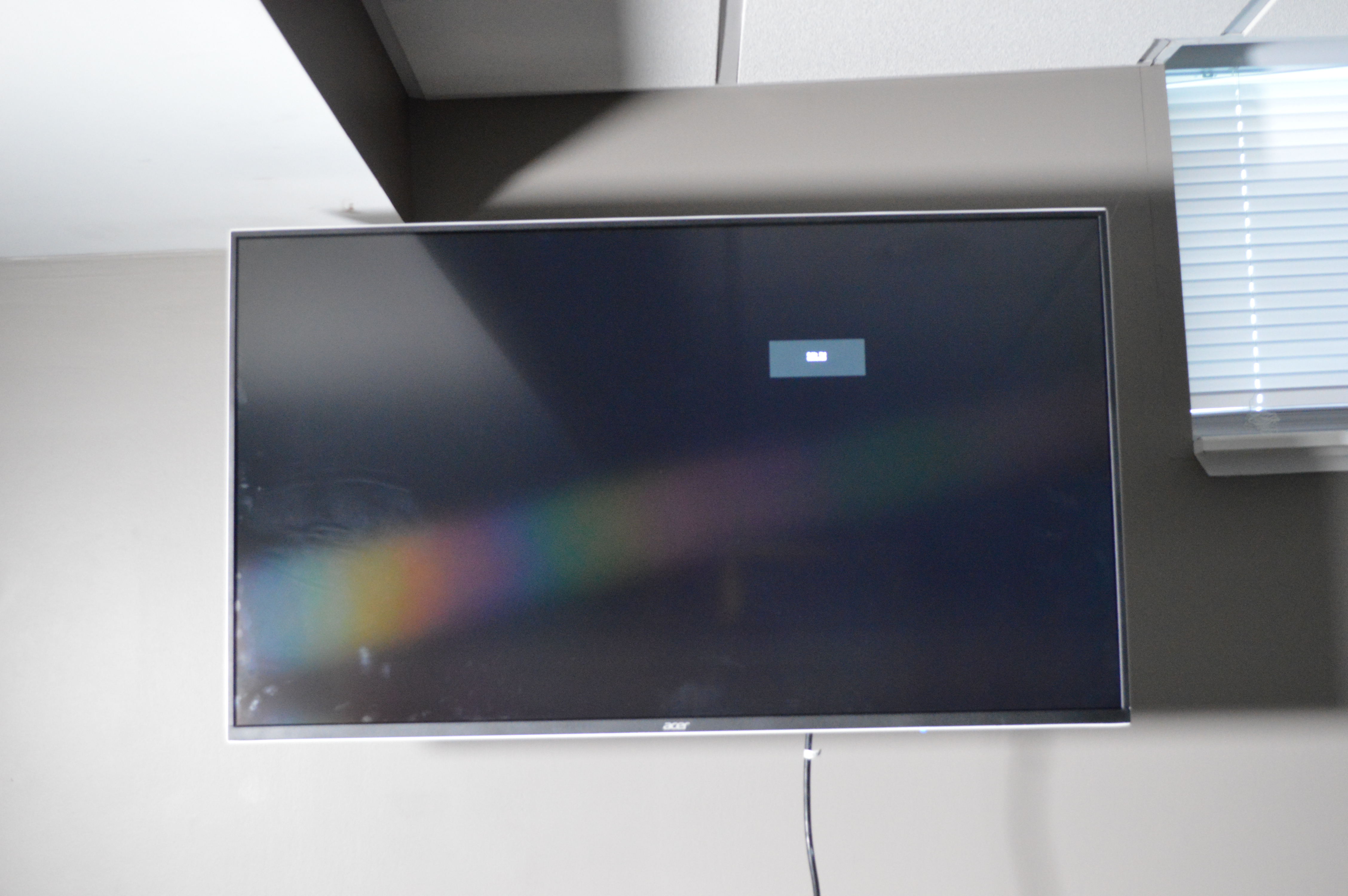 Acer 43" Widescreen LCD Monitor and Wall Mount