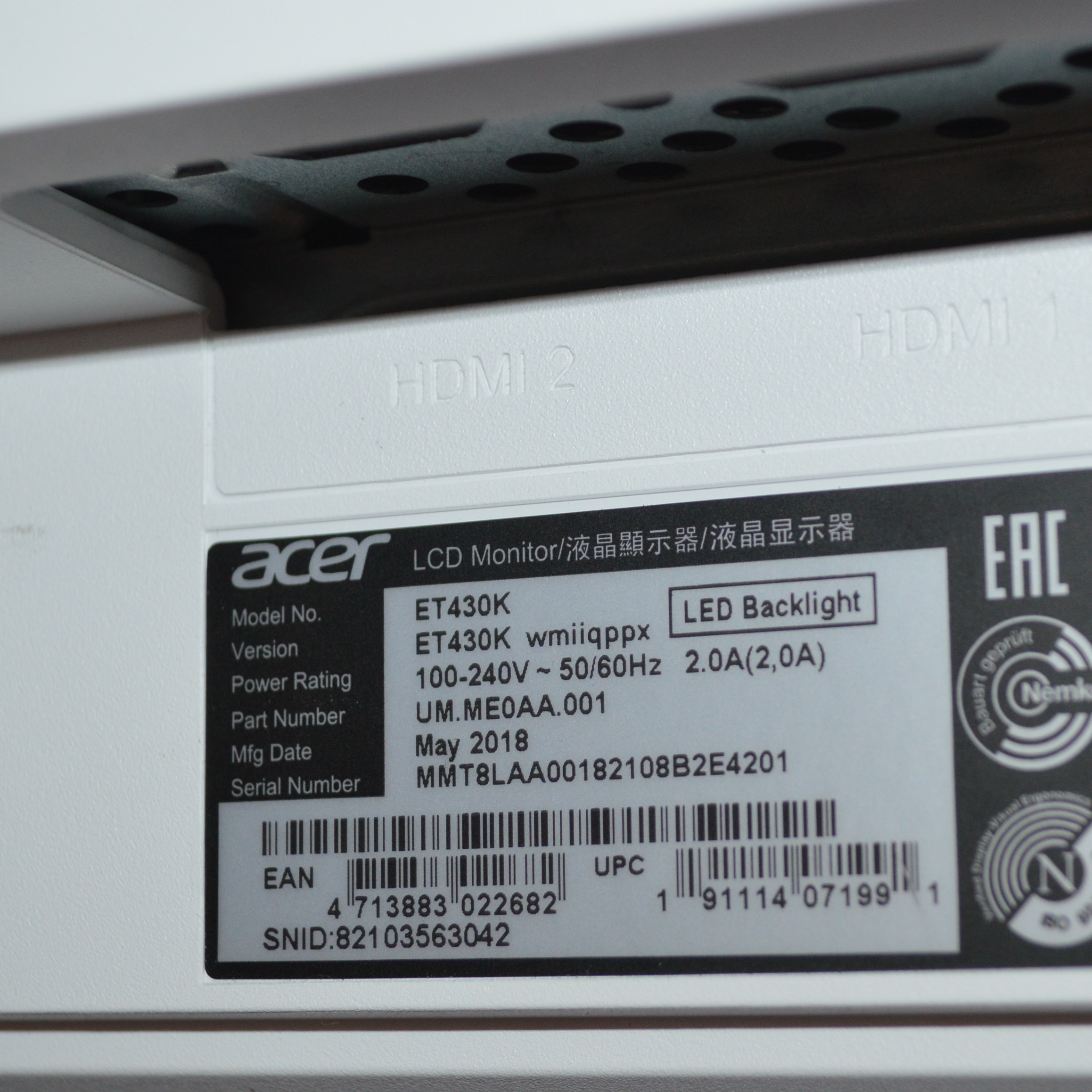 Acer 43" Widescreen LCD Monitor and Wall Mount