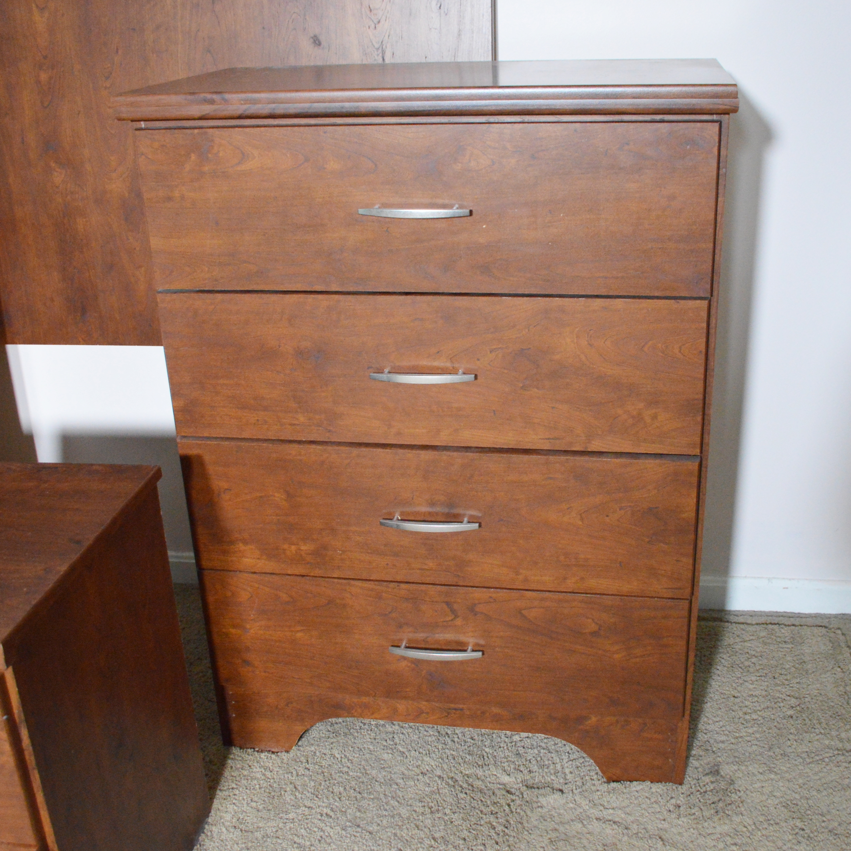 Standard Furniture "Kennedy" Bedroom Set with Queen Headboard