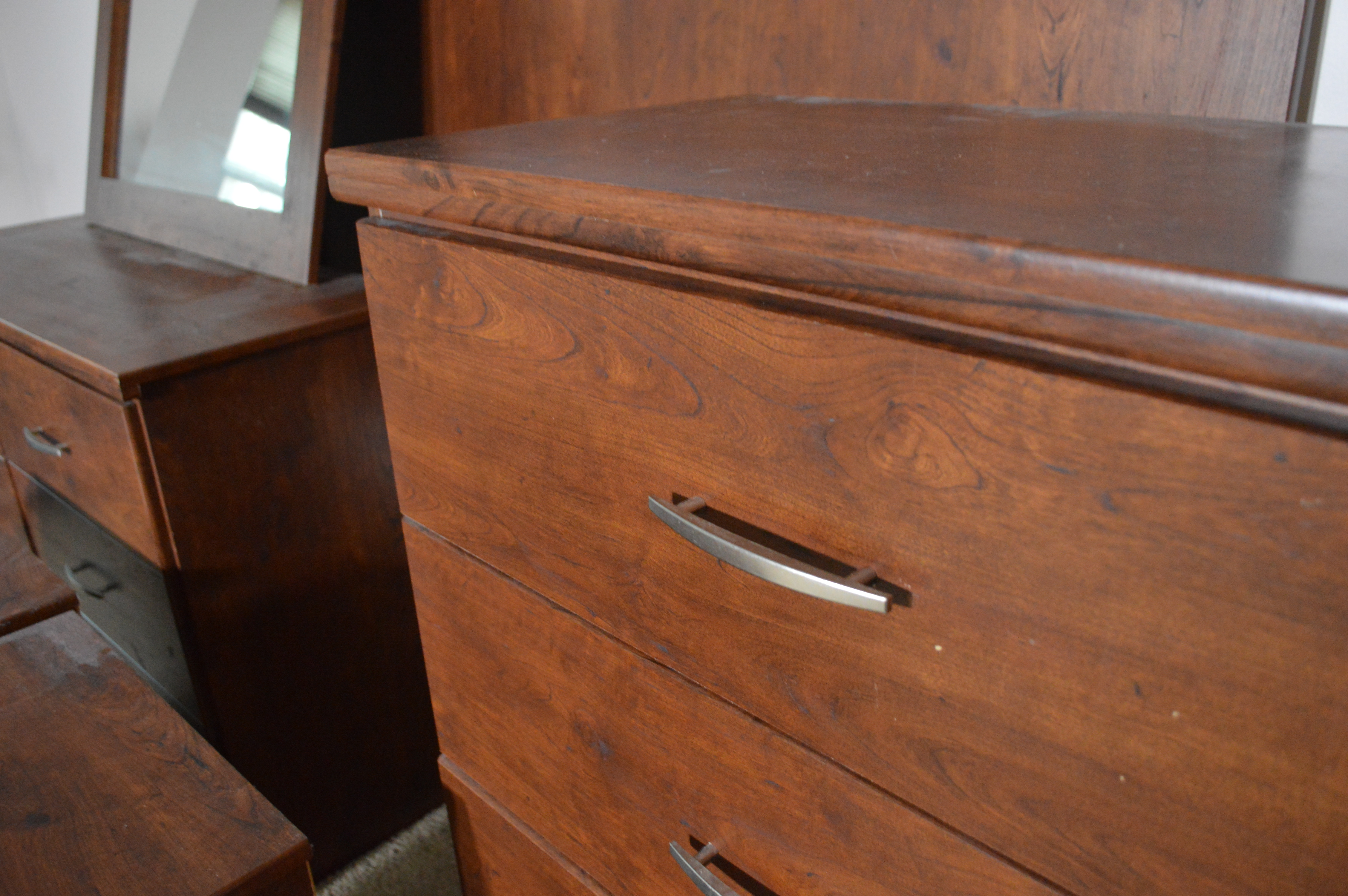 Standard Furniture "Kennedy" Bedroom Set with Queen Headboard