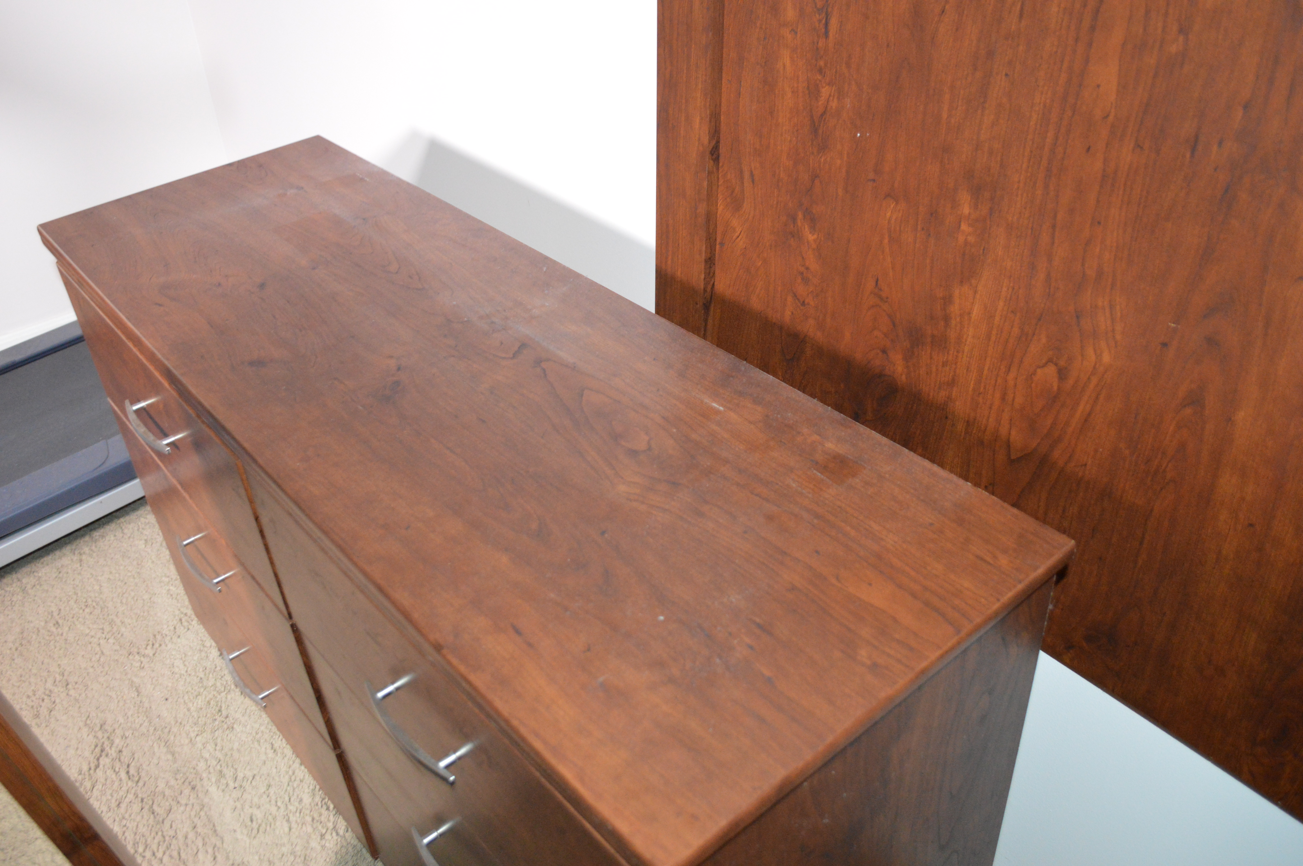 Standard Furniture "Kennedy" Bedroom Set with Queen Headboard