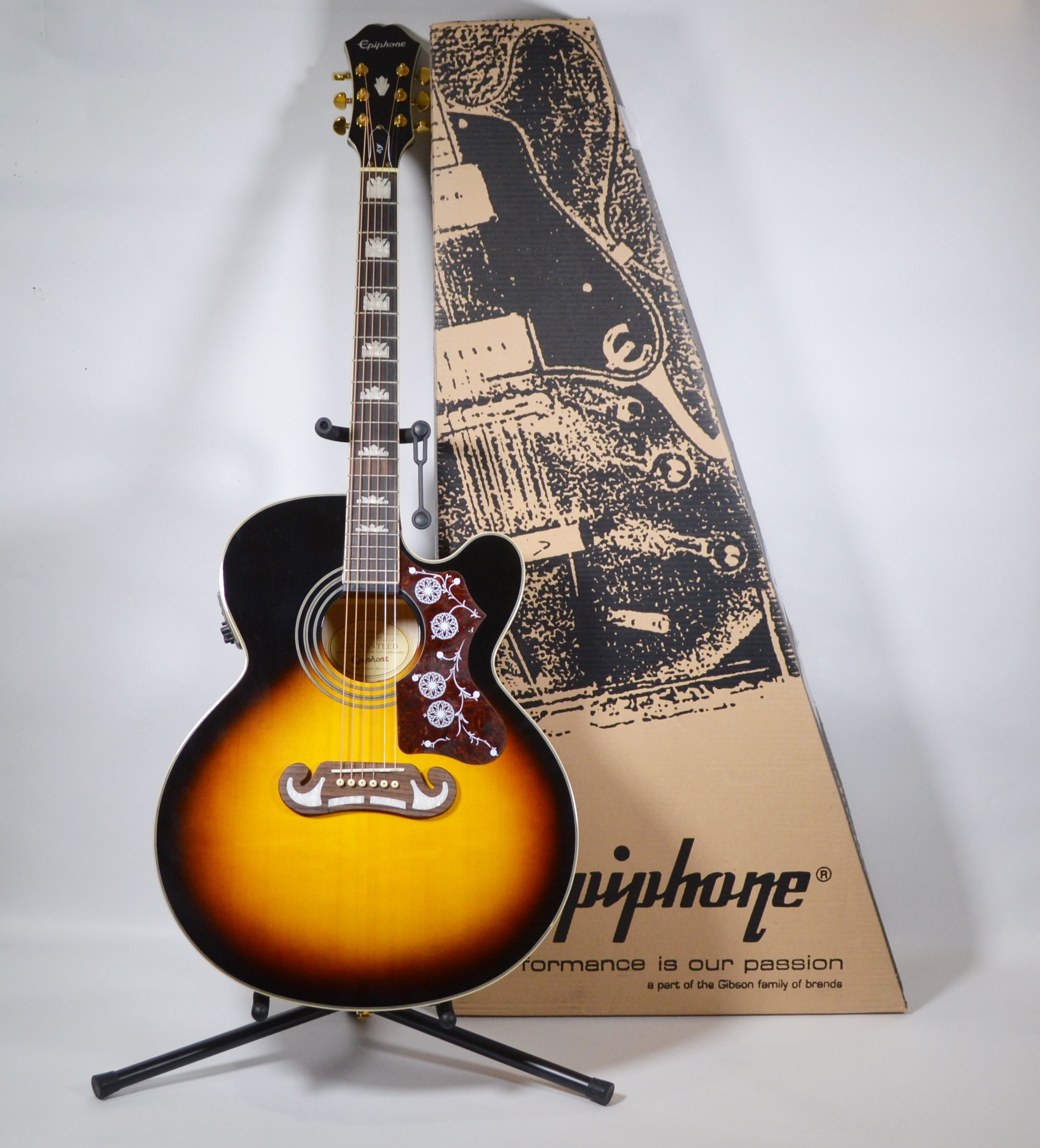 Epiphone EJ200SCE Acoustic-Electric Guitar