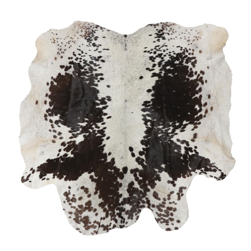 4'4 x 4'8 Natural Cowhide Rug