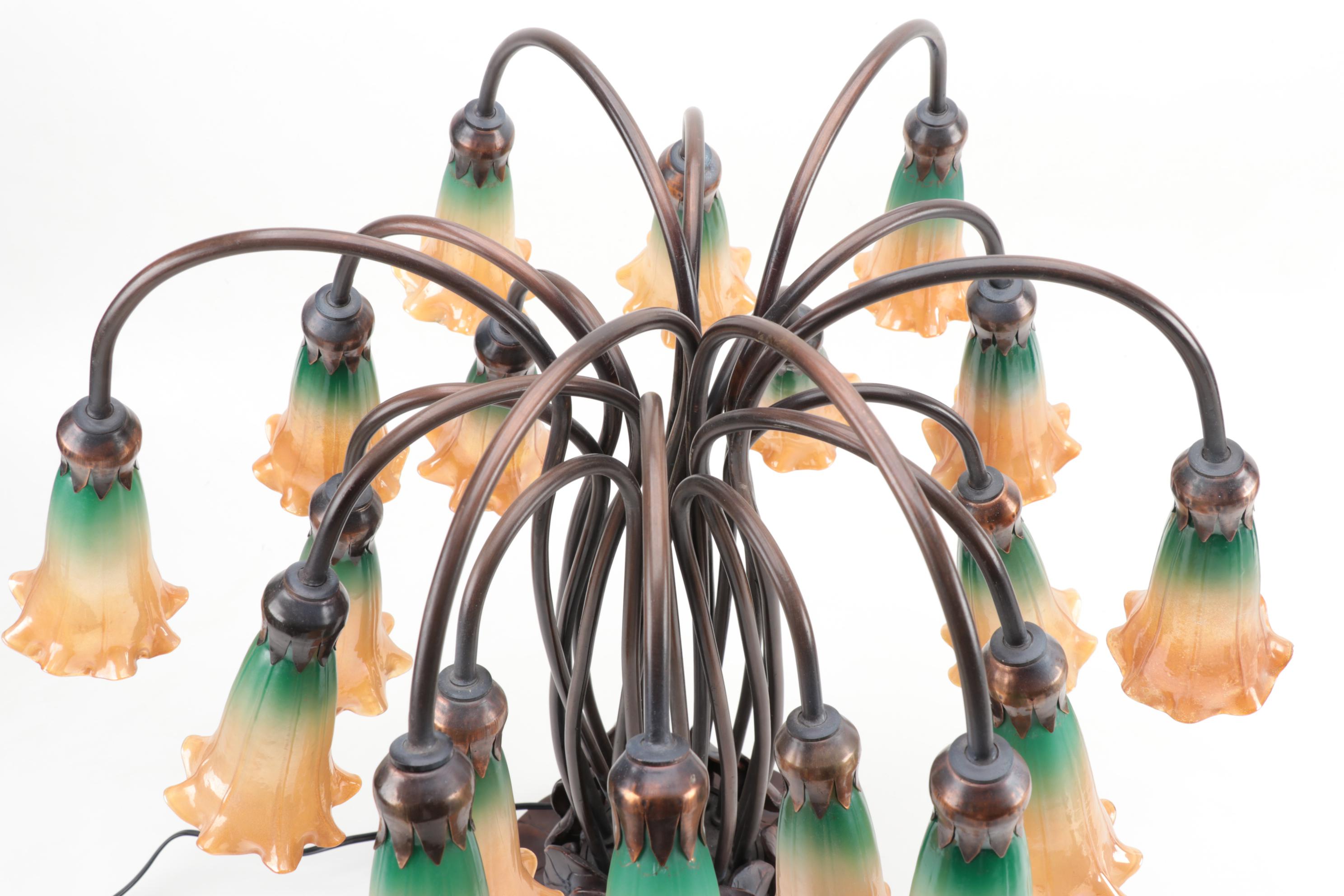 Tiffany Style Lily Flower Table Lamp