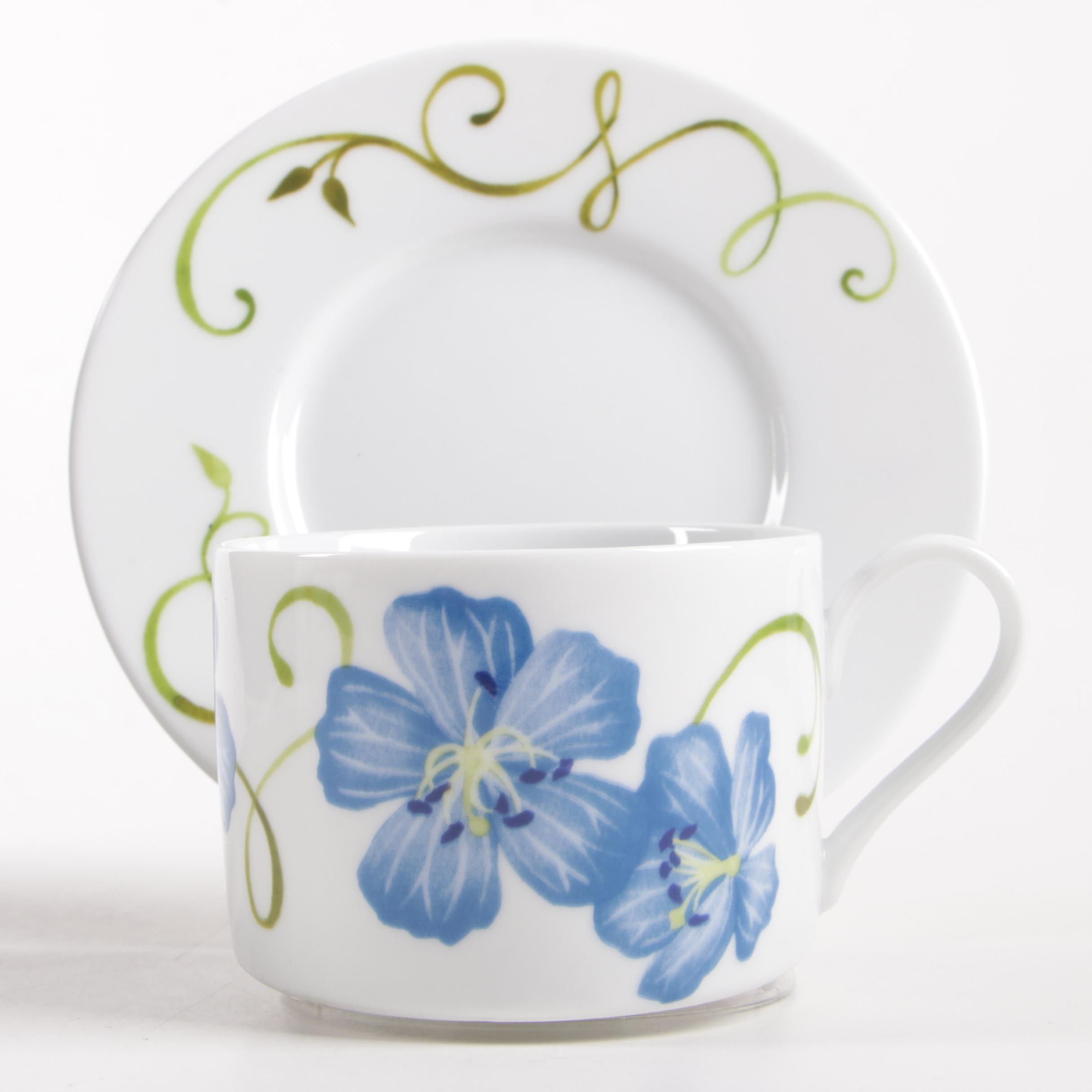 Westbury Court "Lyrical Blooms" Porcelain Dinnerware, Late 20th Century