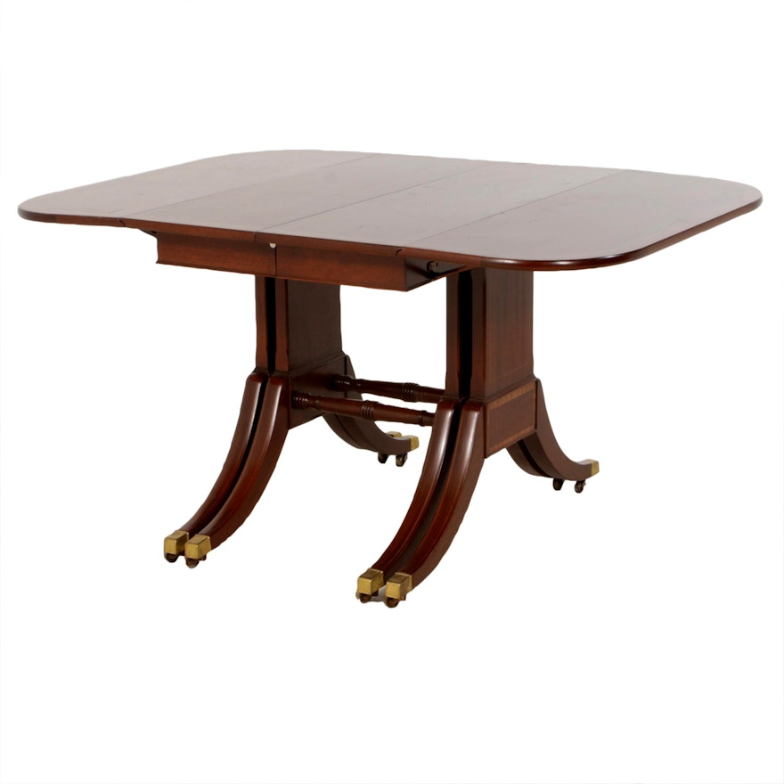 Federal Style Mahogany Drop Leaf Dining Table, Mid to Late 20th Century