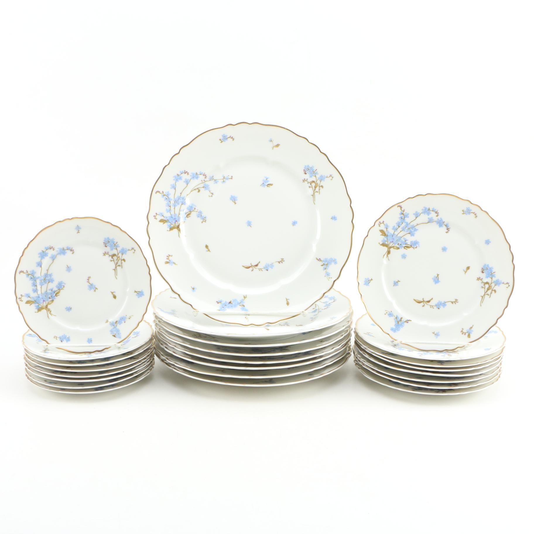 Haviland "Montmery" Porcelain Dinnerware, Mid to Late 20th Century