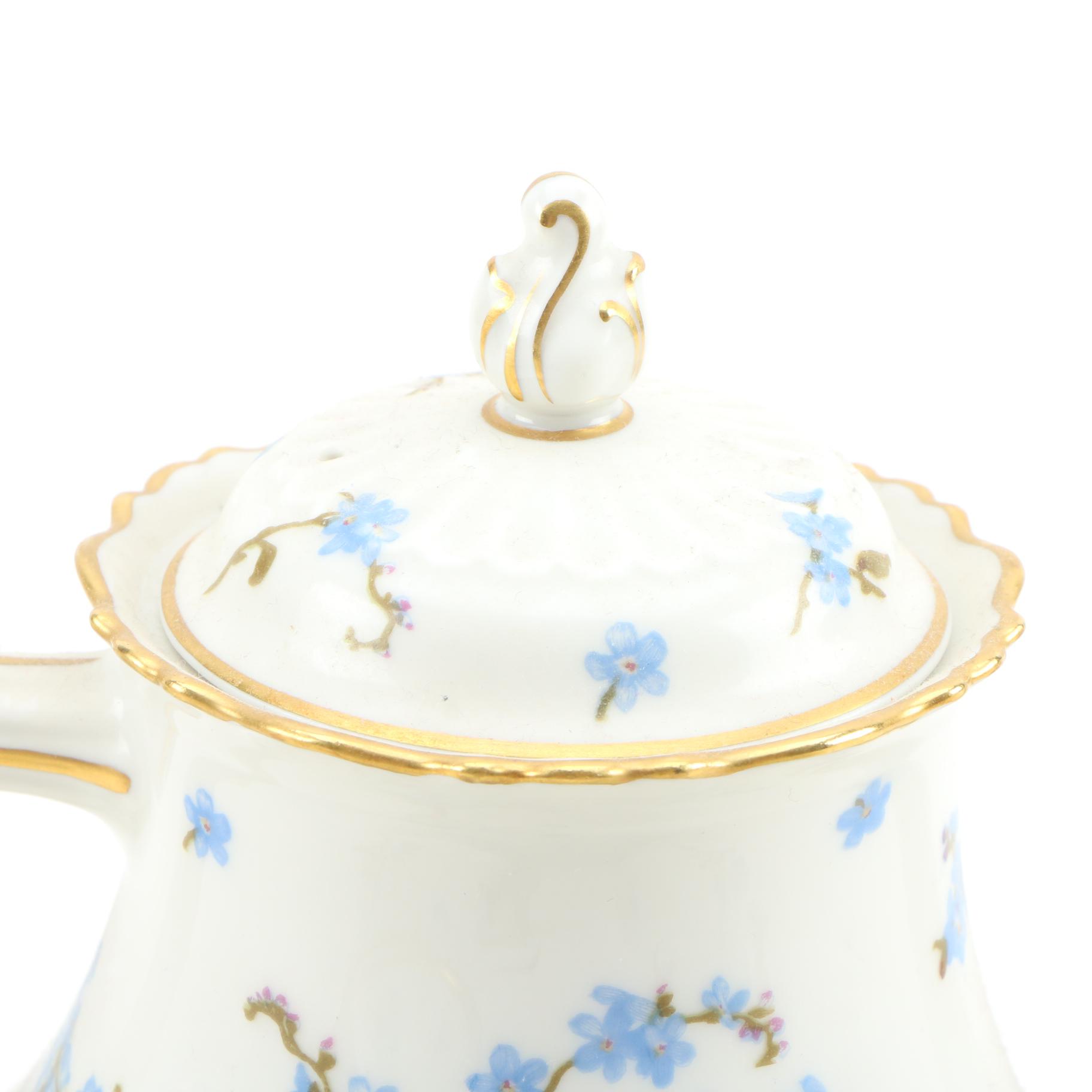 Haviland "Montmery" Porcelain Dinnerware, Mid to Late 20th Century