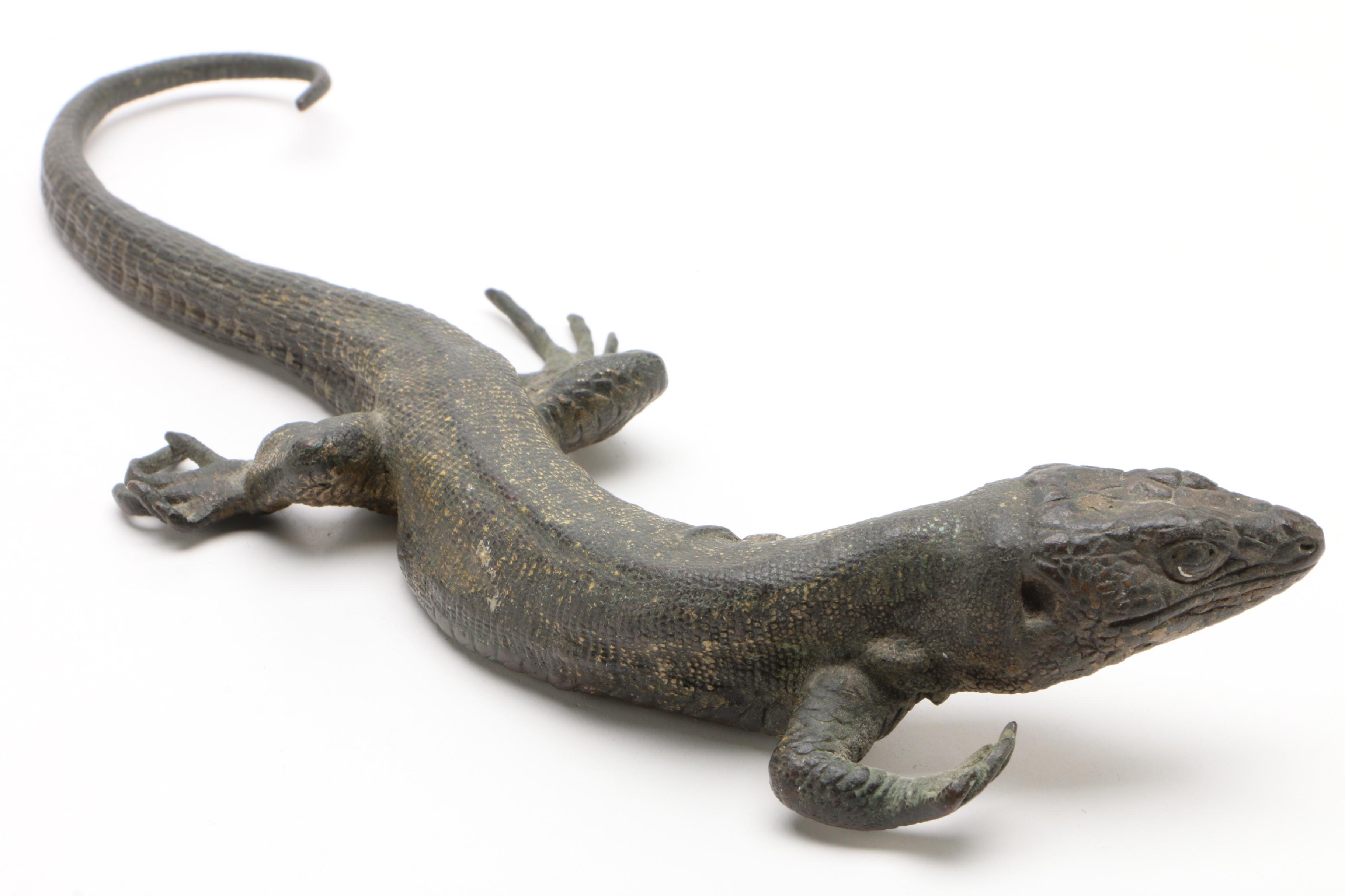 Franz Bergman Foundry Cold-Painted Bronze Sculpture of a Lizard