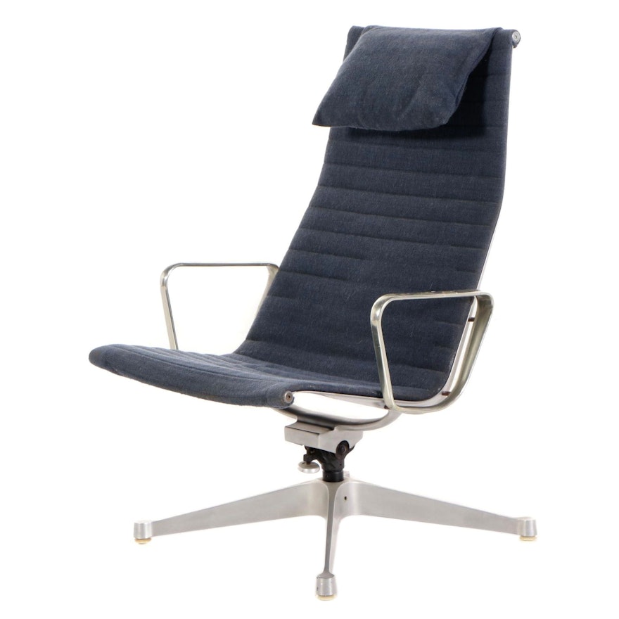 Charles and Ray Eames for Herman Miller Arm Chair, Mid 20th Century