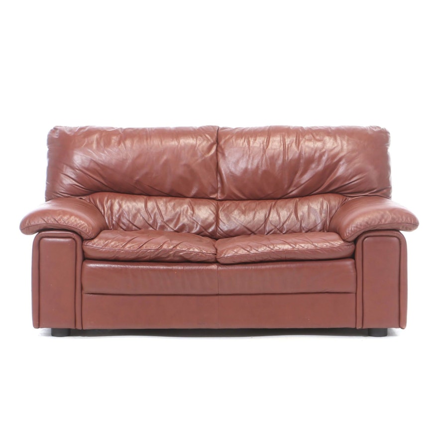 Russet Leather Loveseat, Late 20th Century