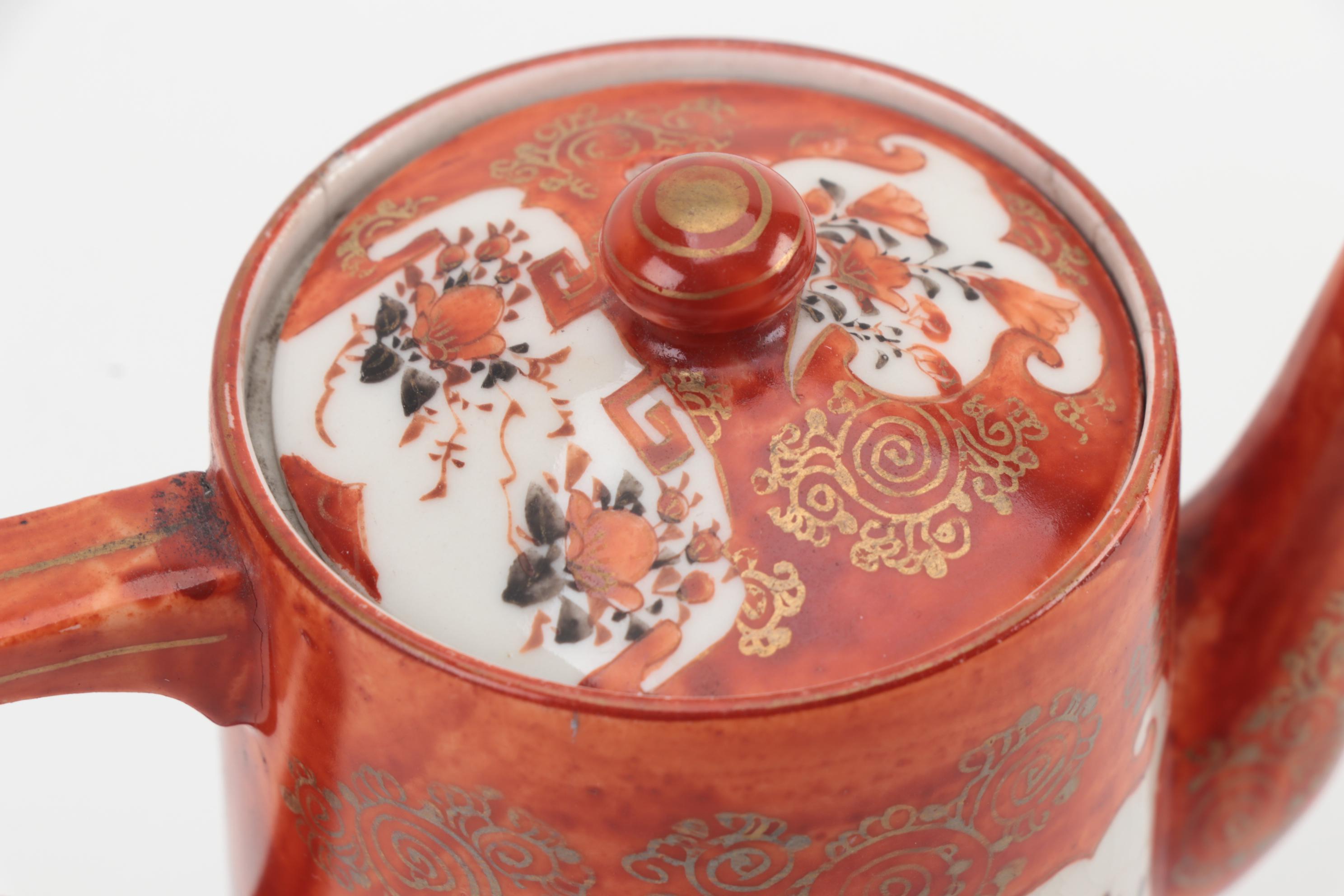 Chinese Blue and White Porcelain Vessels and Japanese Teapot