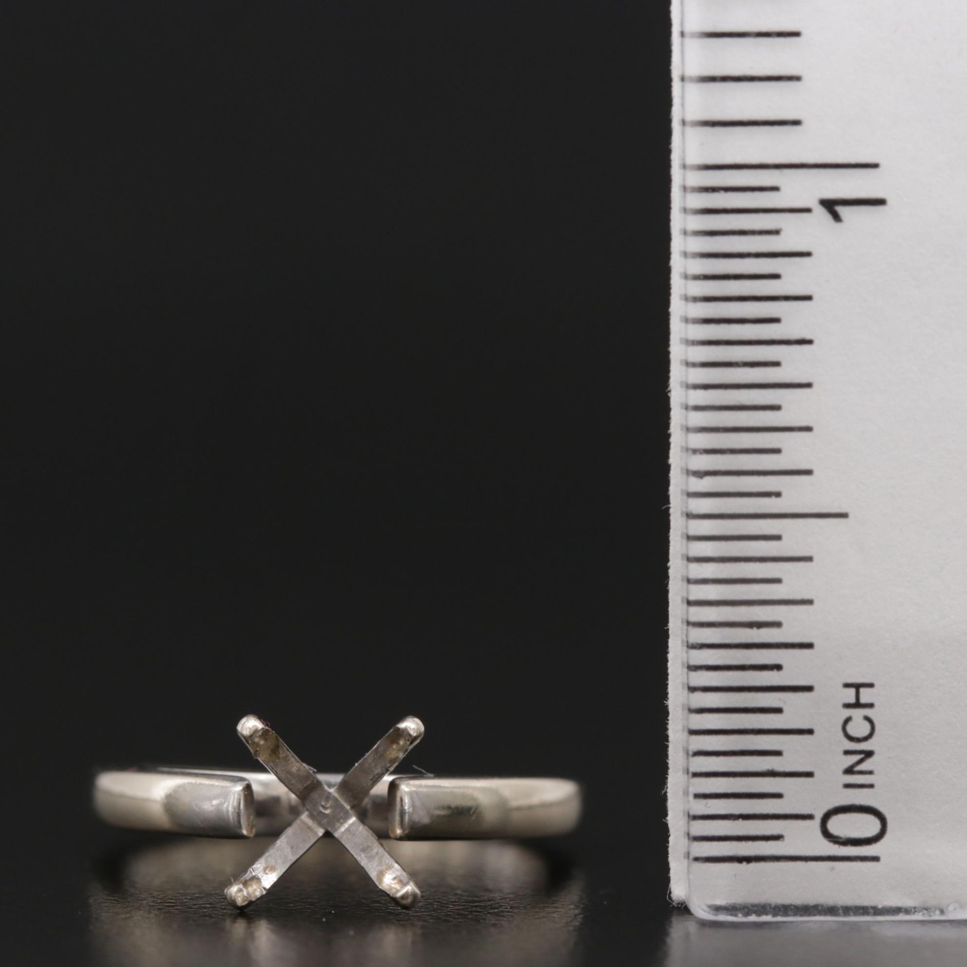 18K White Gold Ring Mount