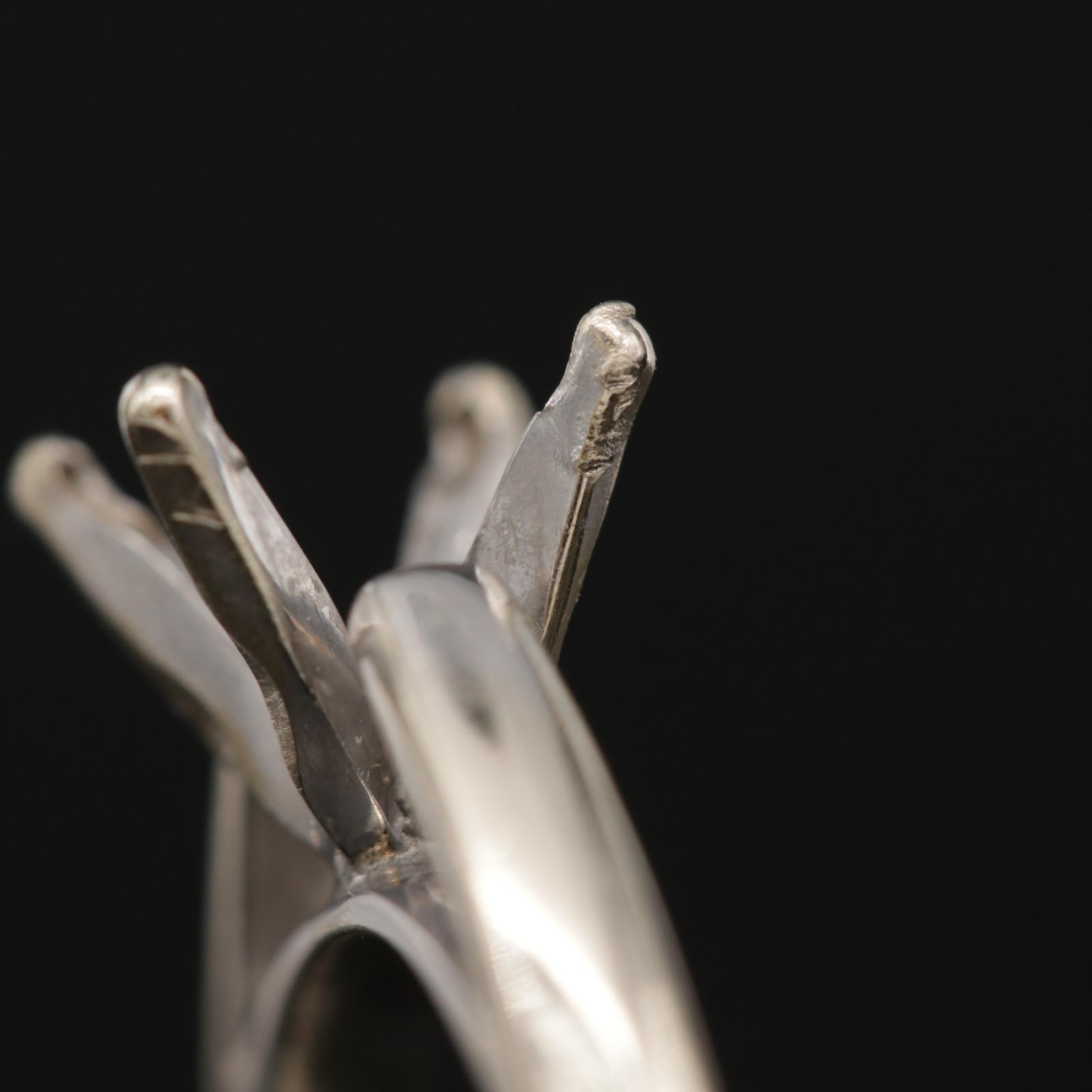 18K White Gold Ring Mount