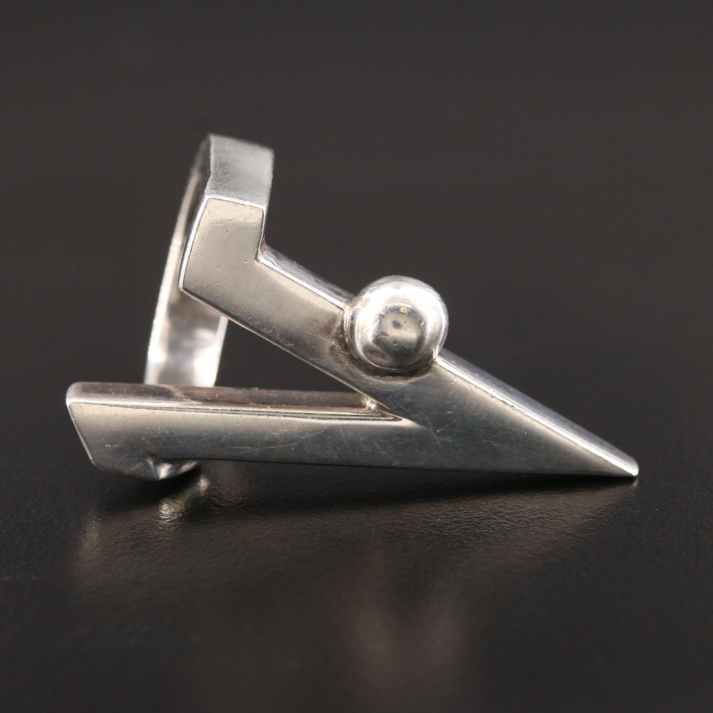 Sterling Silver 'V' Ring