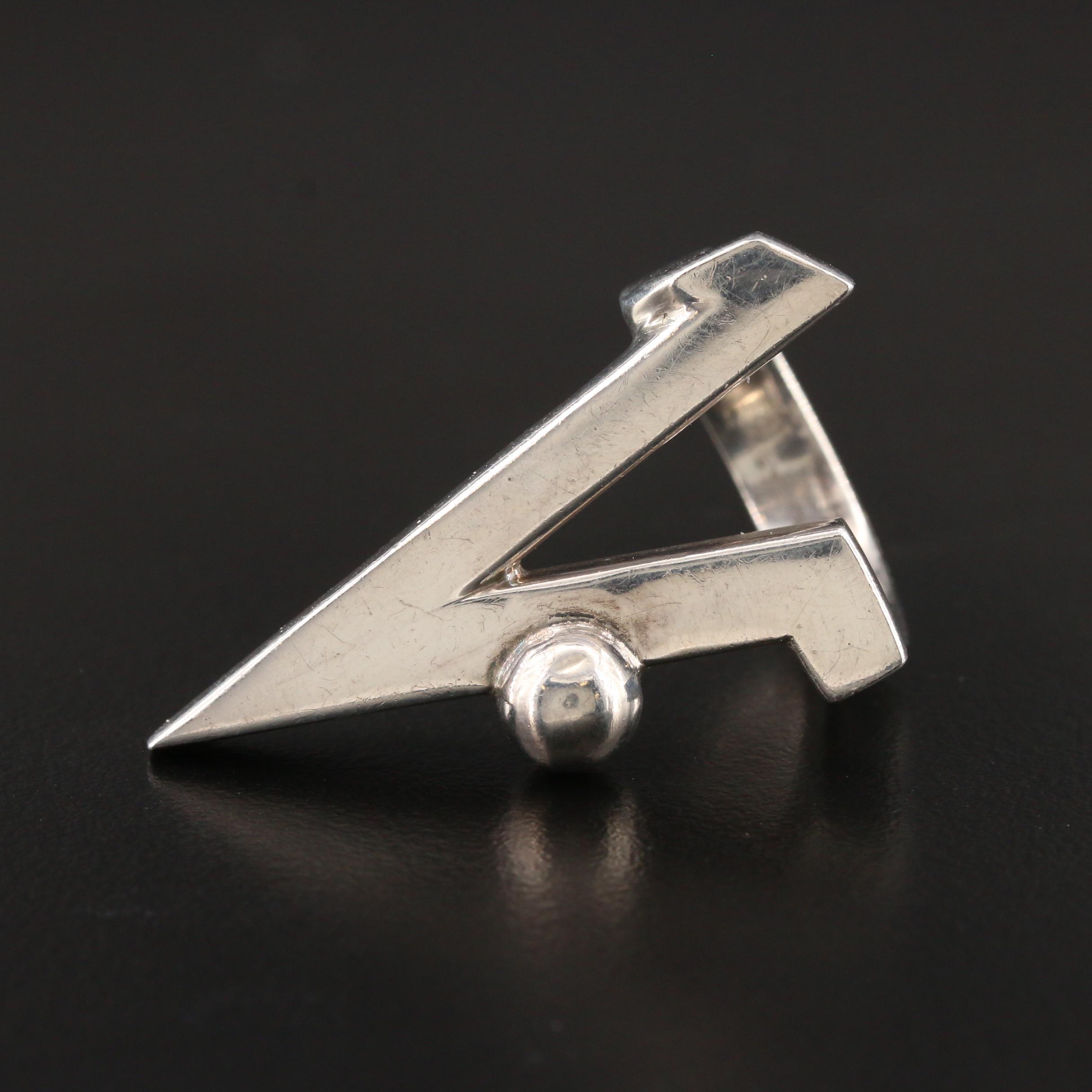 Sterling Silver 'V' Ring