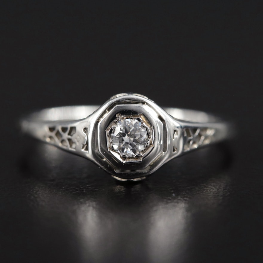 Art Deco 18K White Gold Diamond Filigree Ring