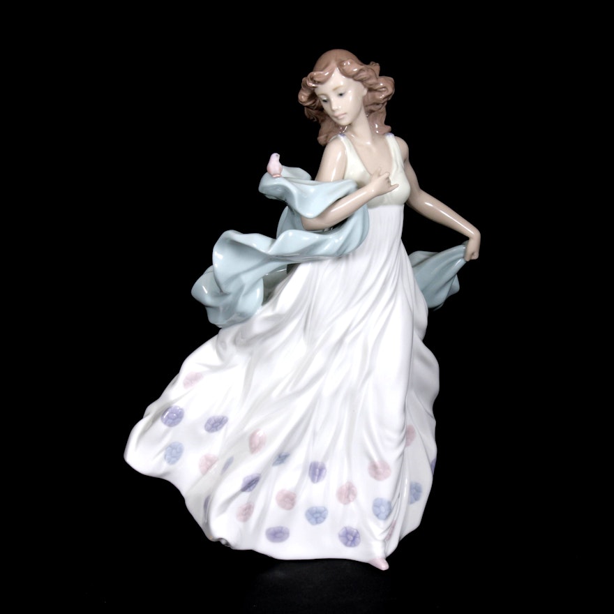 Lladró "Summer Serenade" Porcelain Figurine Designed by Regino Torrijos