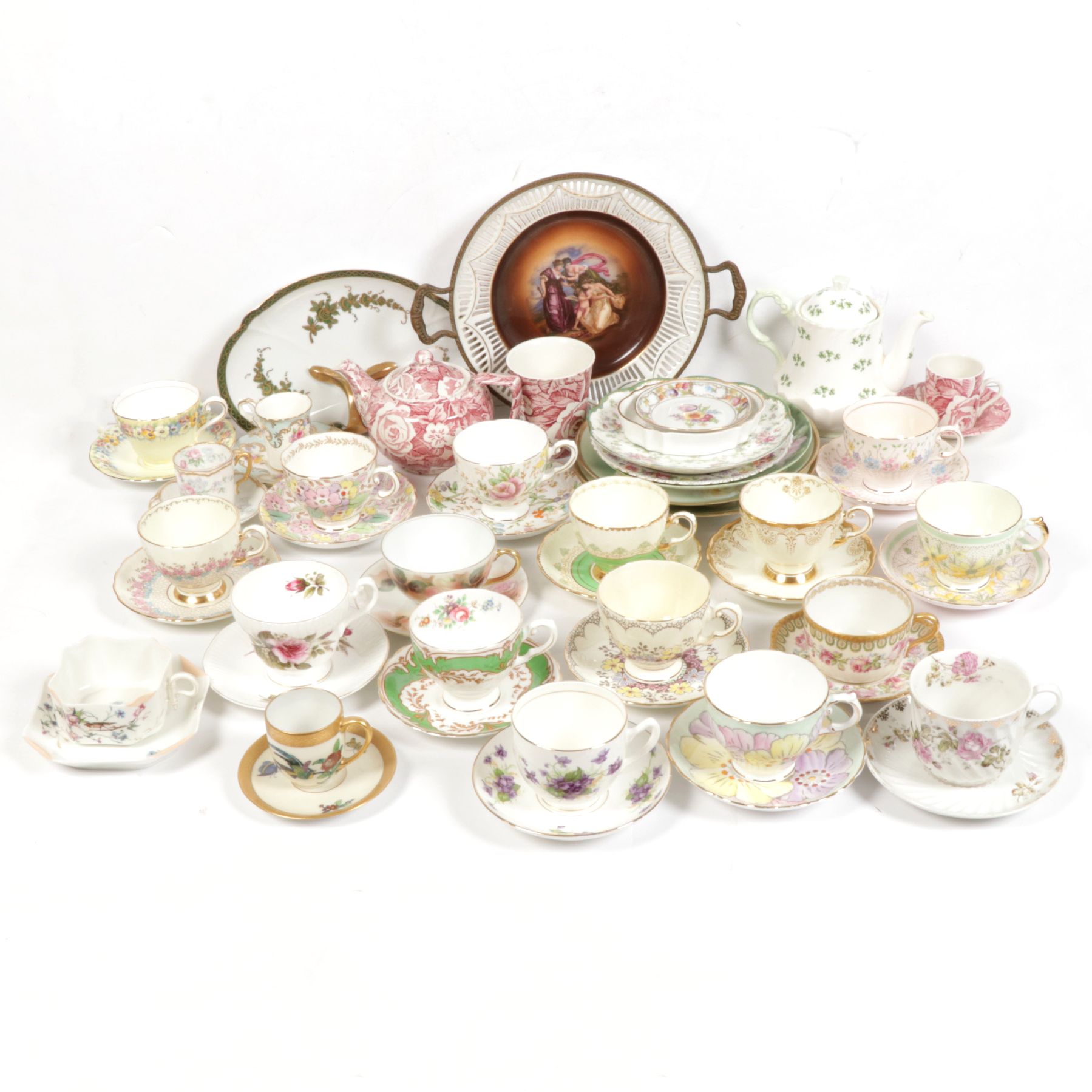 Haviland and Other Porcelain Teacups and Saucers, Early to Late 20th C.