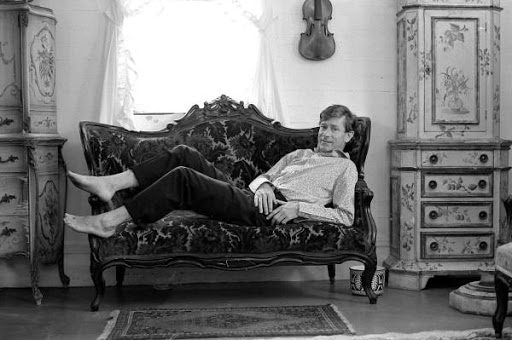 Featured Artist - Henry Faulkner