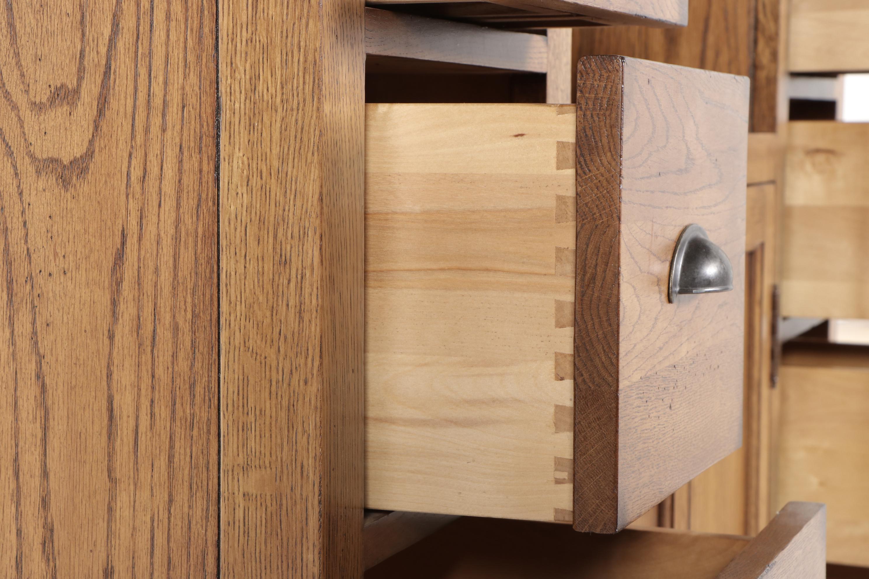 Mission Style American Signature Oak Bar Cabinet, Late 20th Century