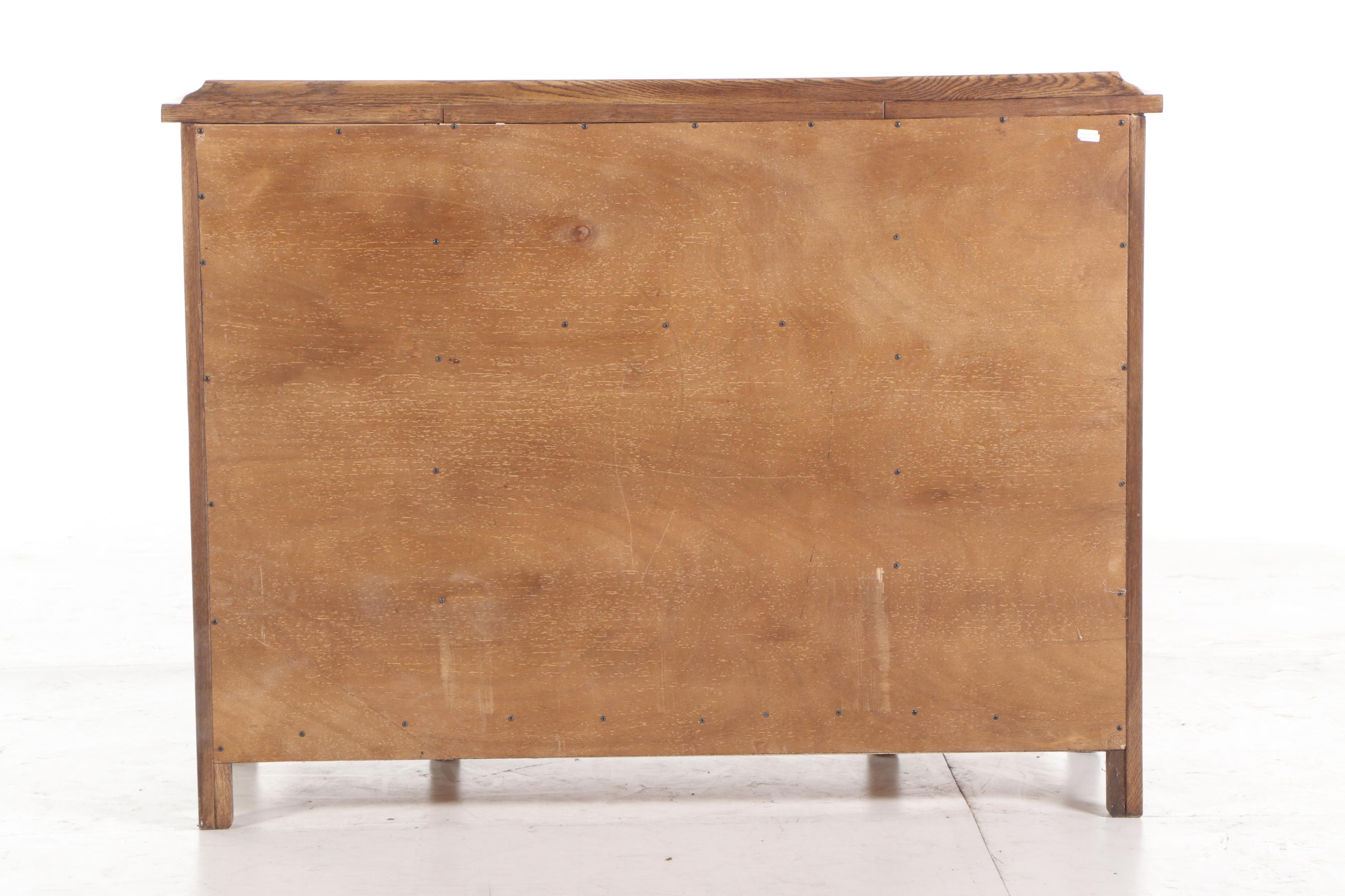 Mission Style American Signature Oak Bar Cabinet, Late 20th Century